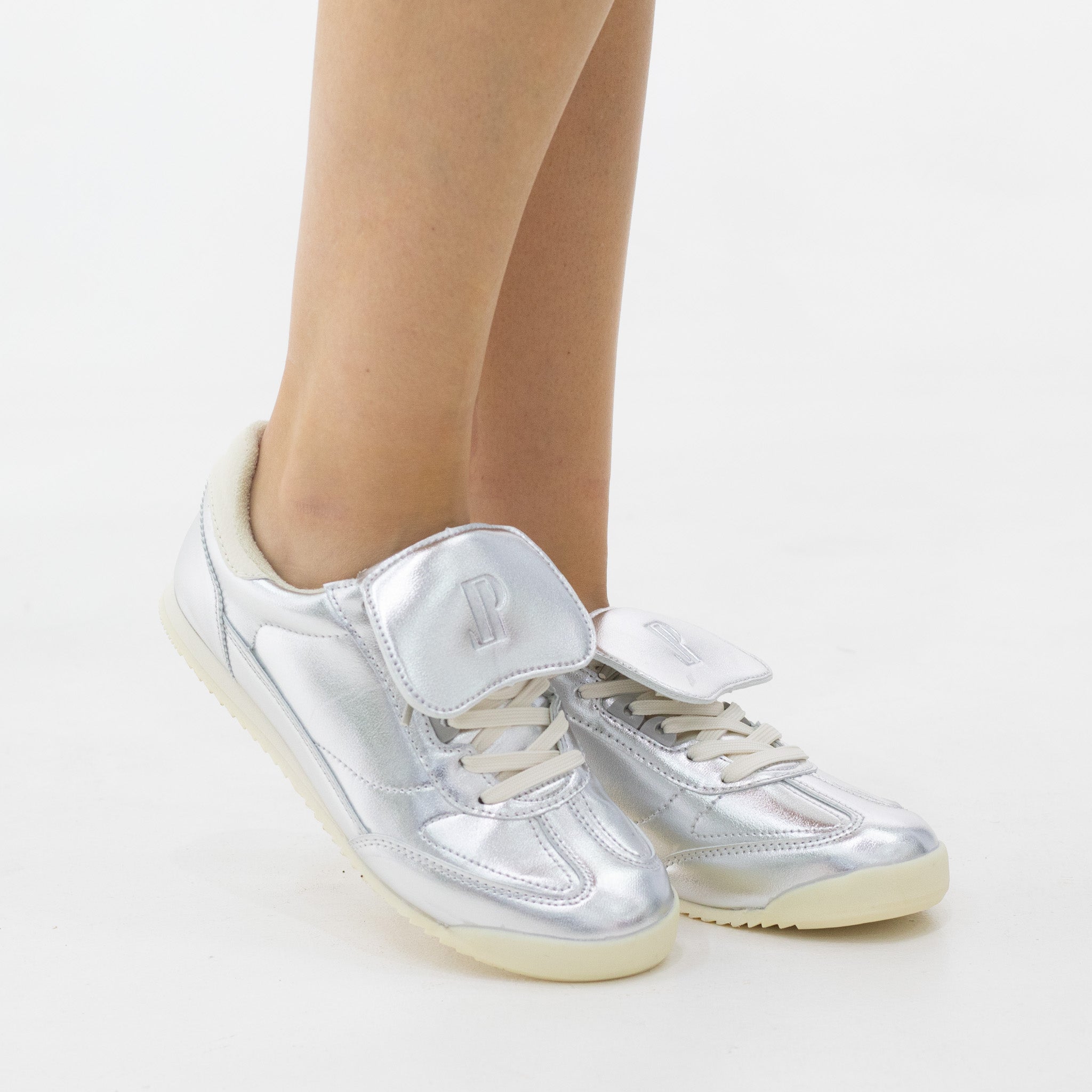 Kajsa metallic panels embroidered lace-up sneaker