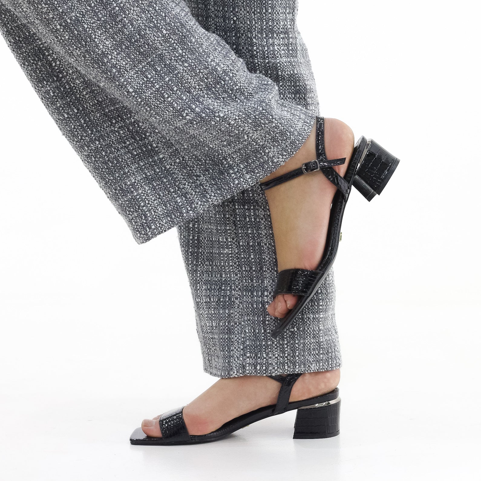 Brisa block 4.5cm heel one band sandal croco material