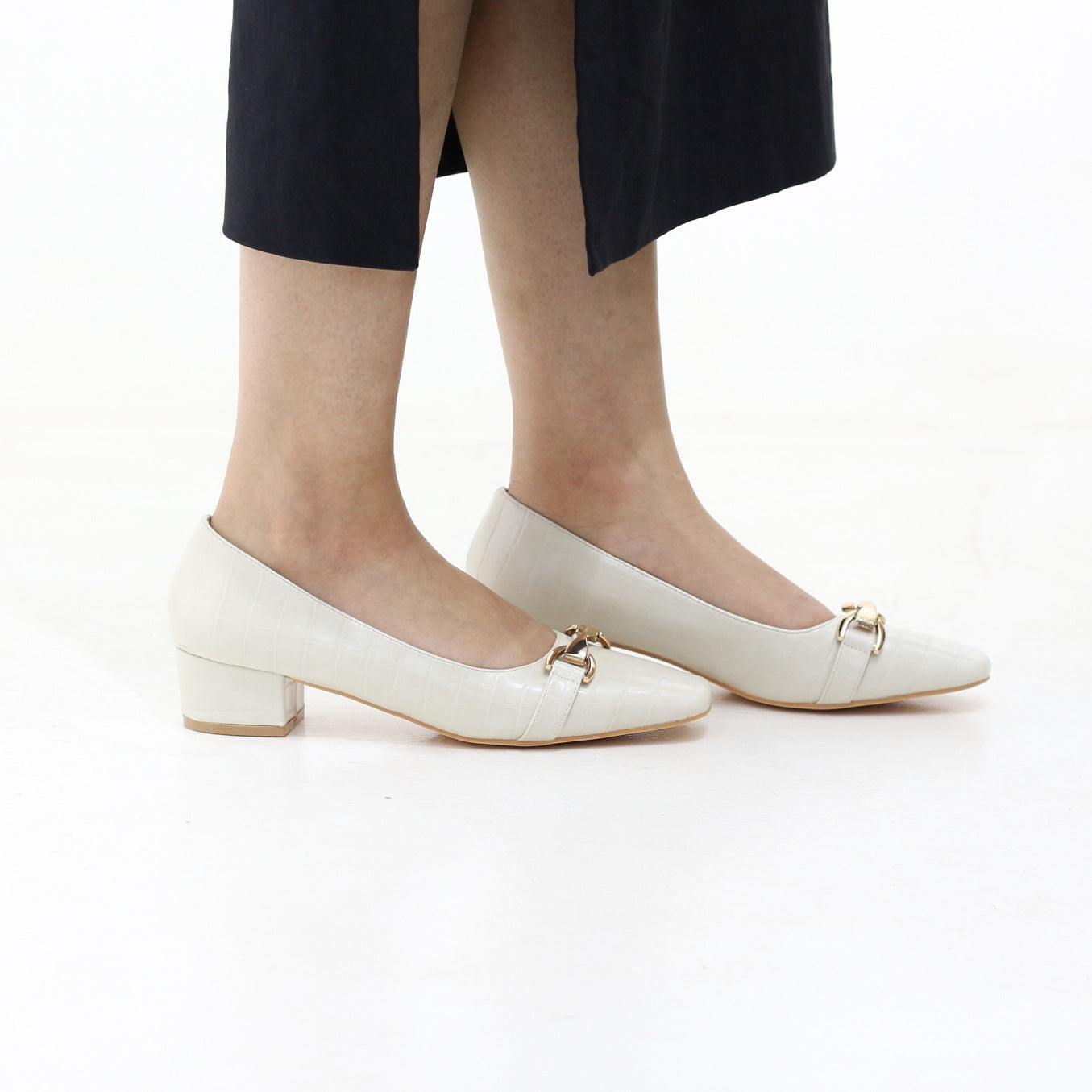 Pradina low block 4cm heel with gold trim