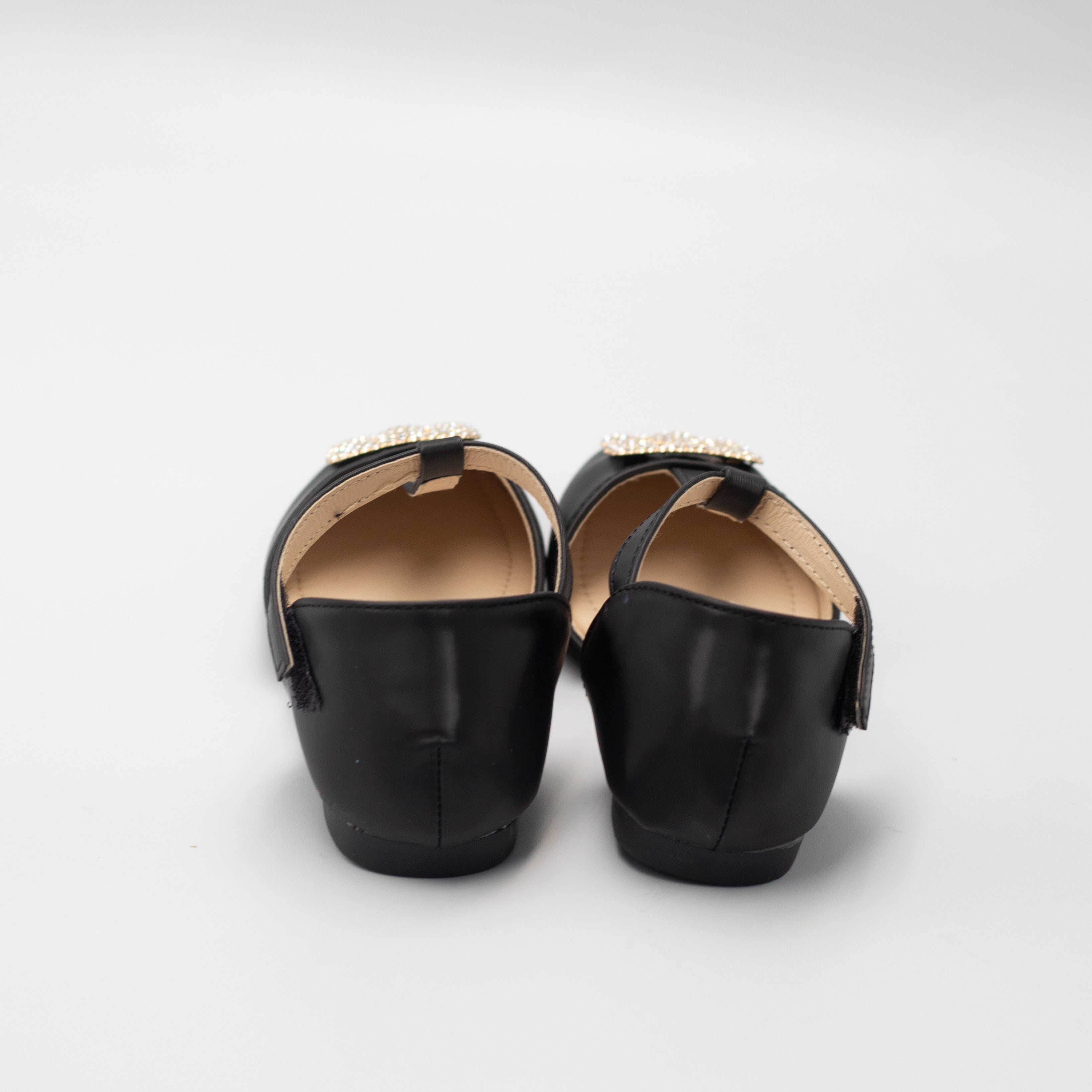 Ayla baby girls t-shaped belt pump with gold trim black