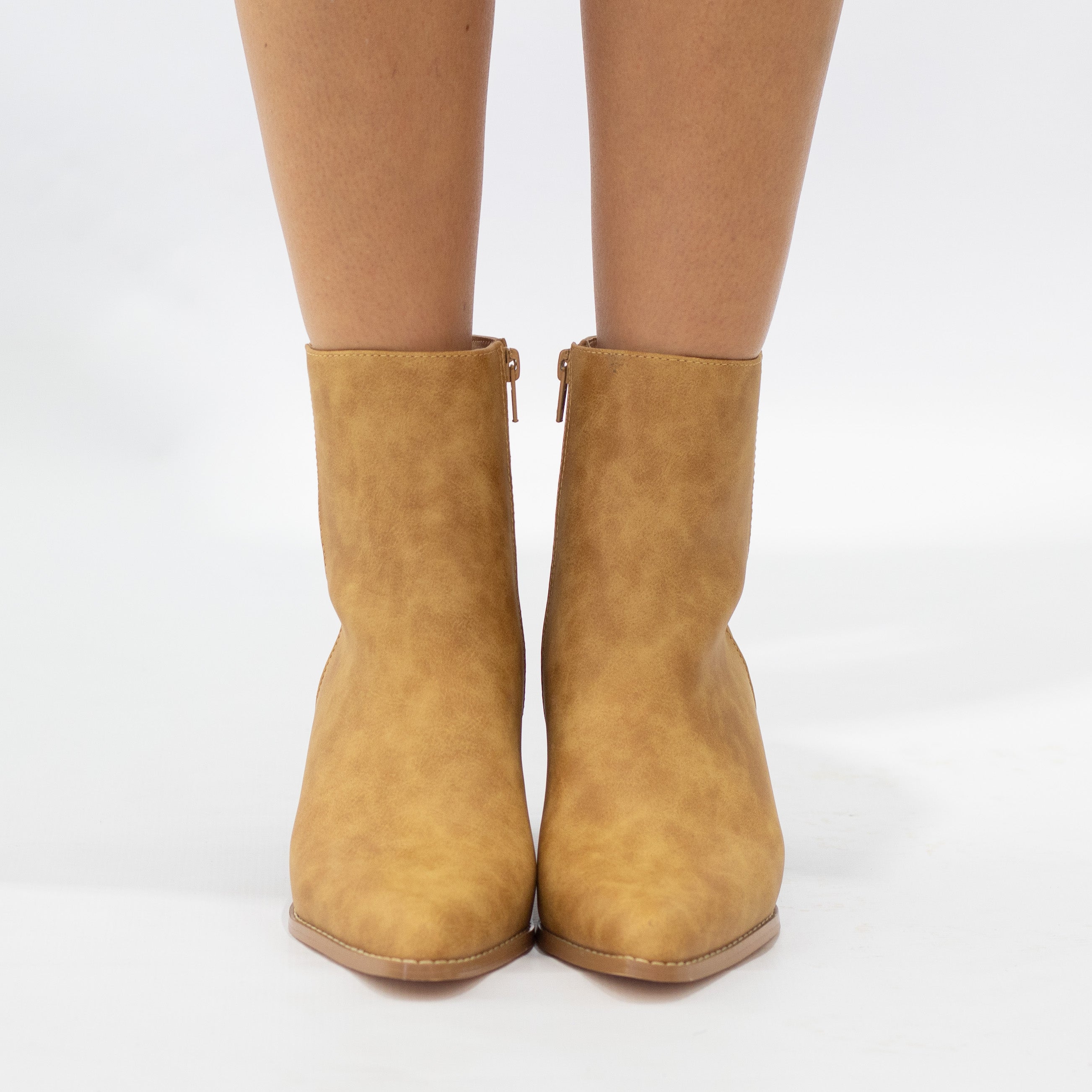 Noelle 6cm block heel LA08-18 NUBUCK ankle boot camel