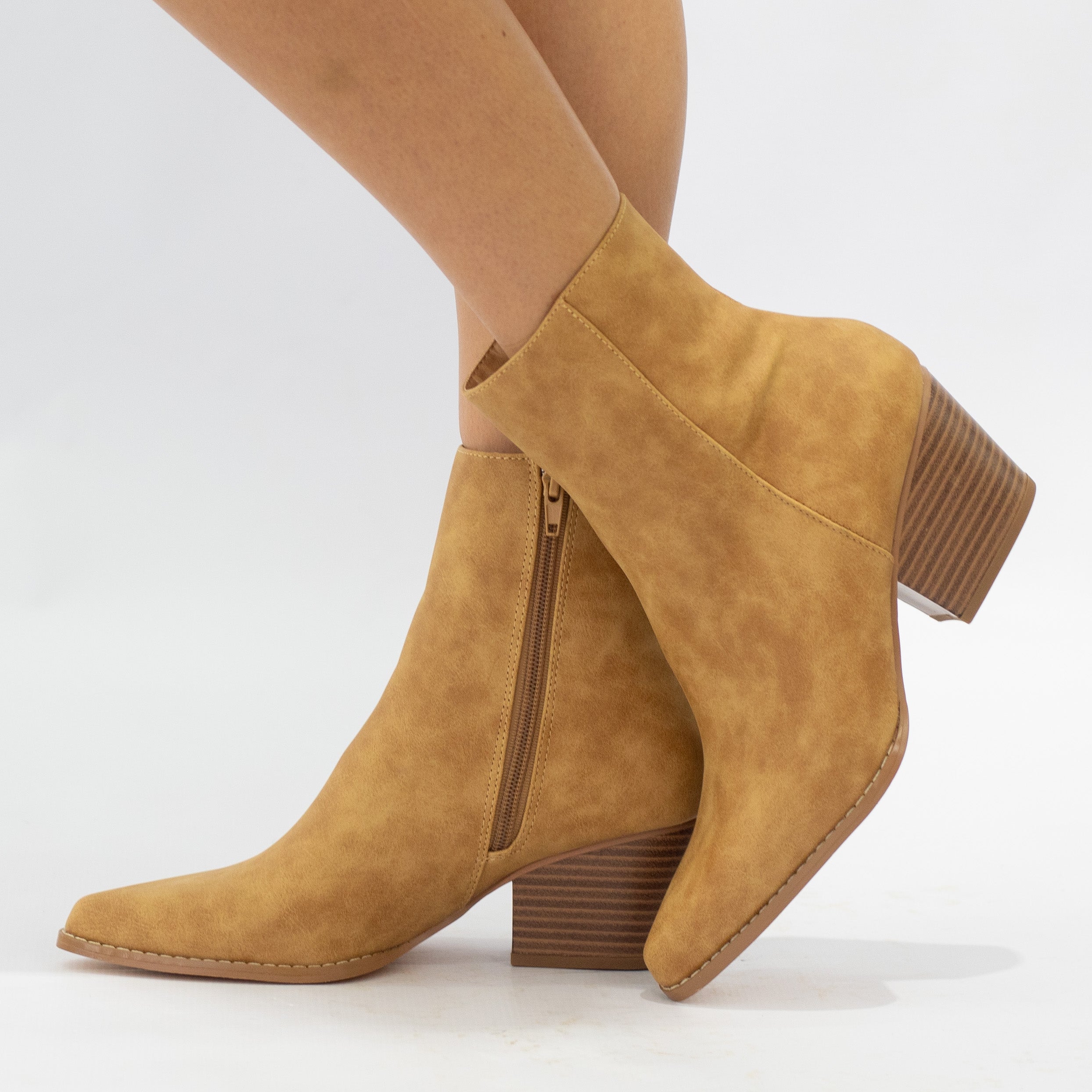 Noelle 6cm block heel LA08-18 NUBUCK ankle boot camel