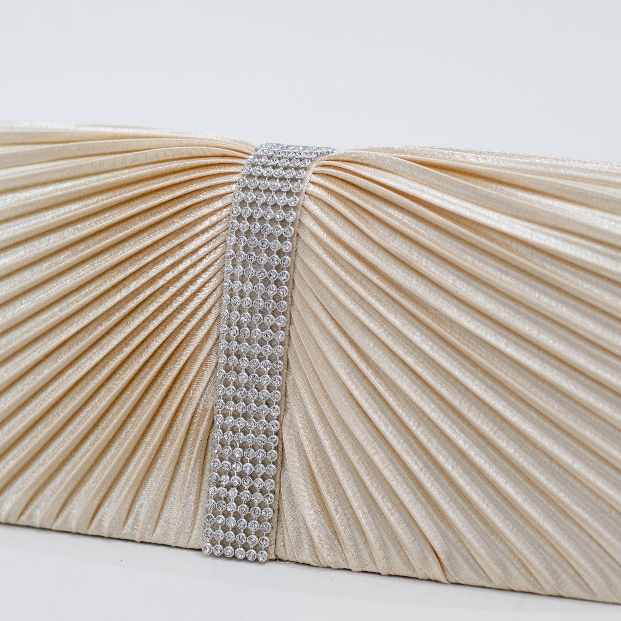 Dalena diamante detailed clutch bag gold