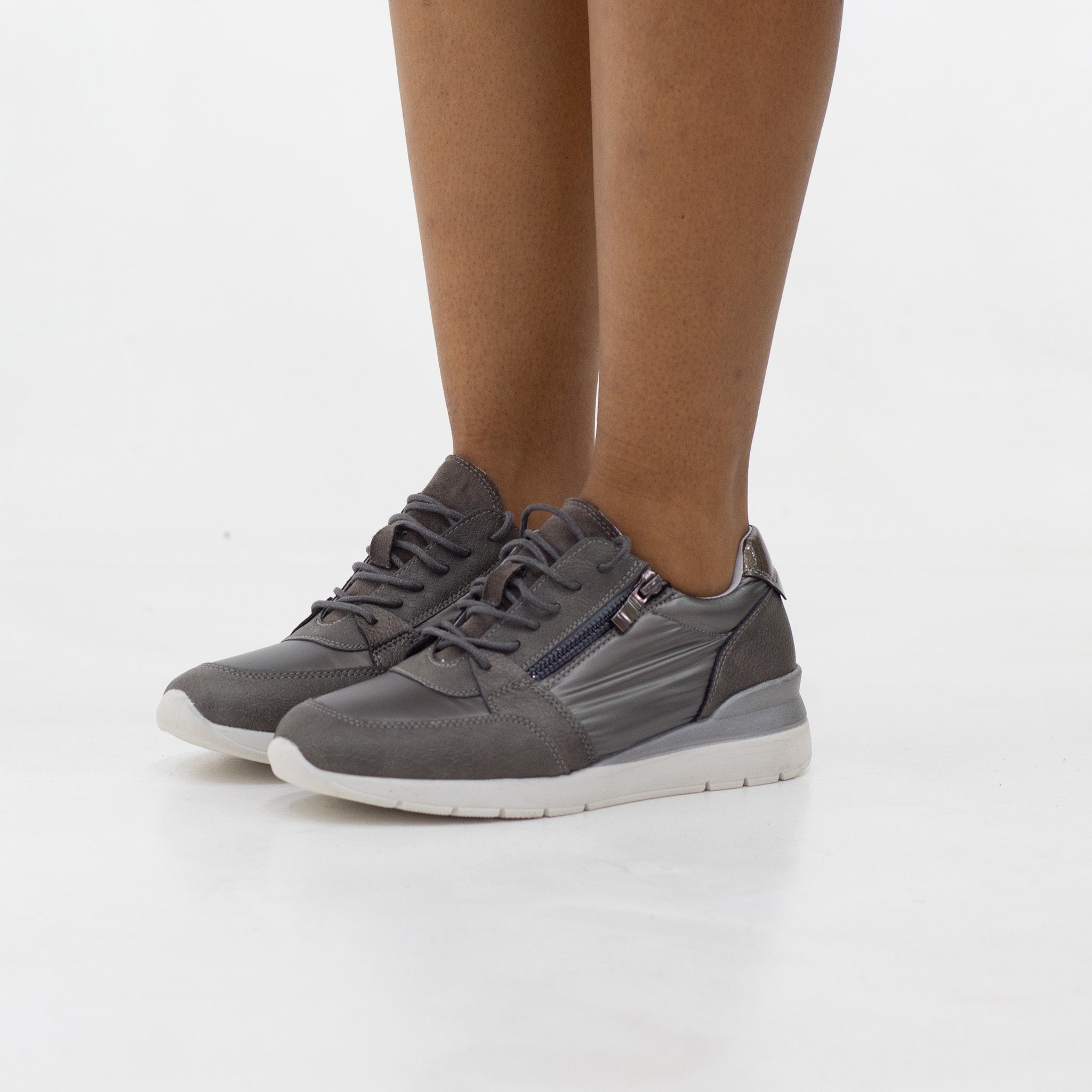 Kesia lace-up sneaker with side zip