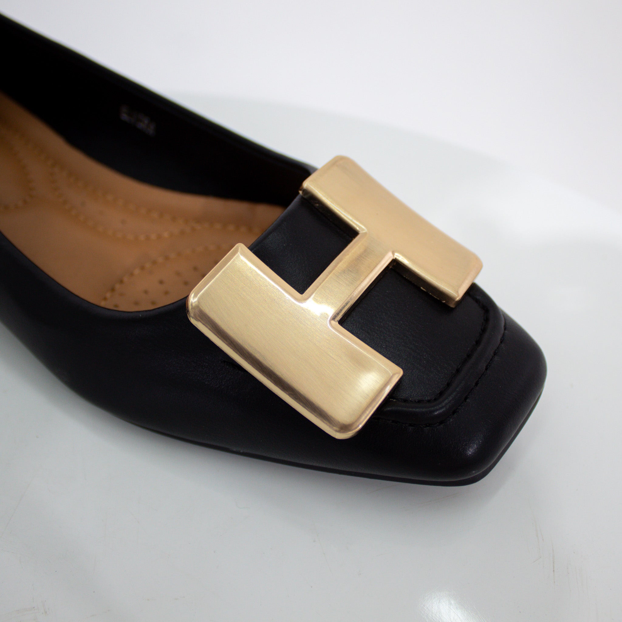 Black gold H-trim faux leather pump shoes alvira