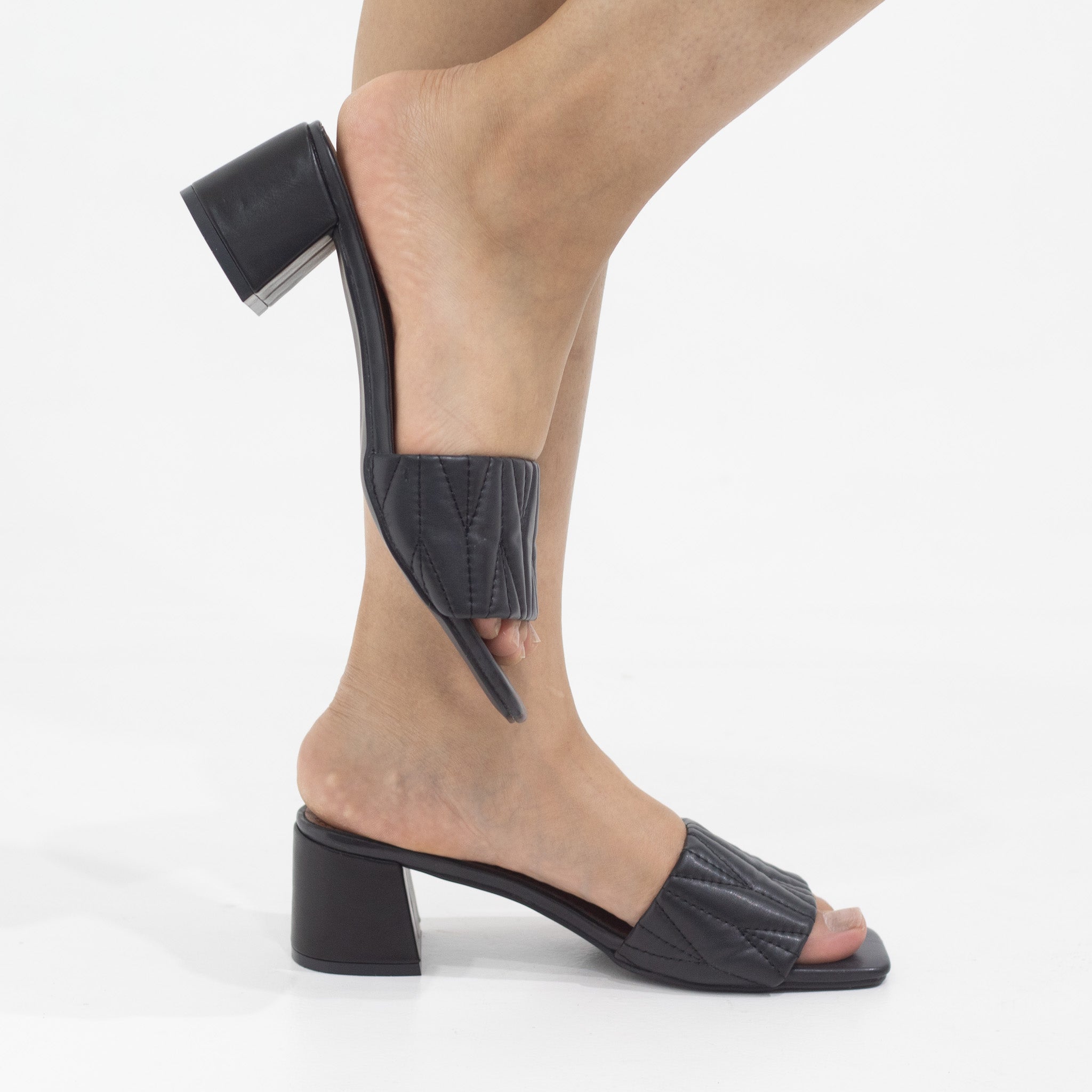 Black 5.5cm block heel weaved slides fairy