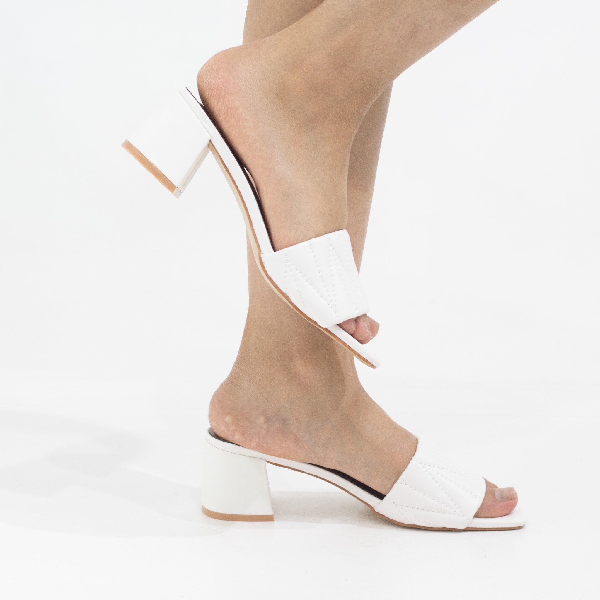 White 5.5cm block heel weaved slides fairy