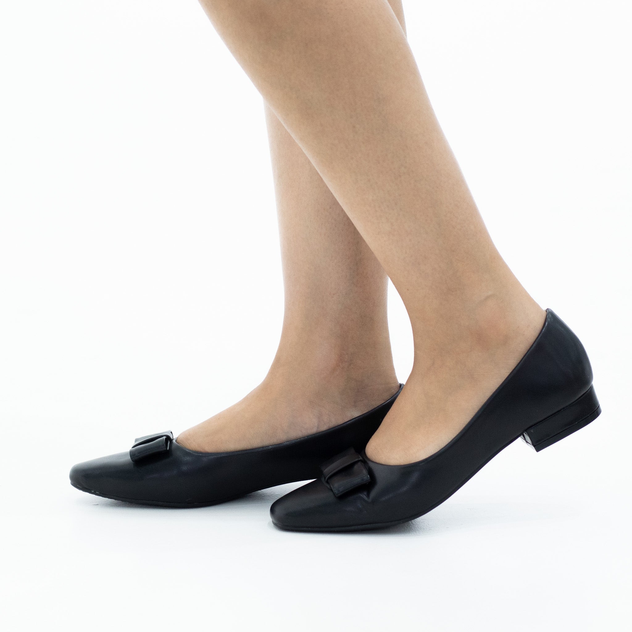 Black comfort 2cm low heel court shoe with a bow aquarius