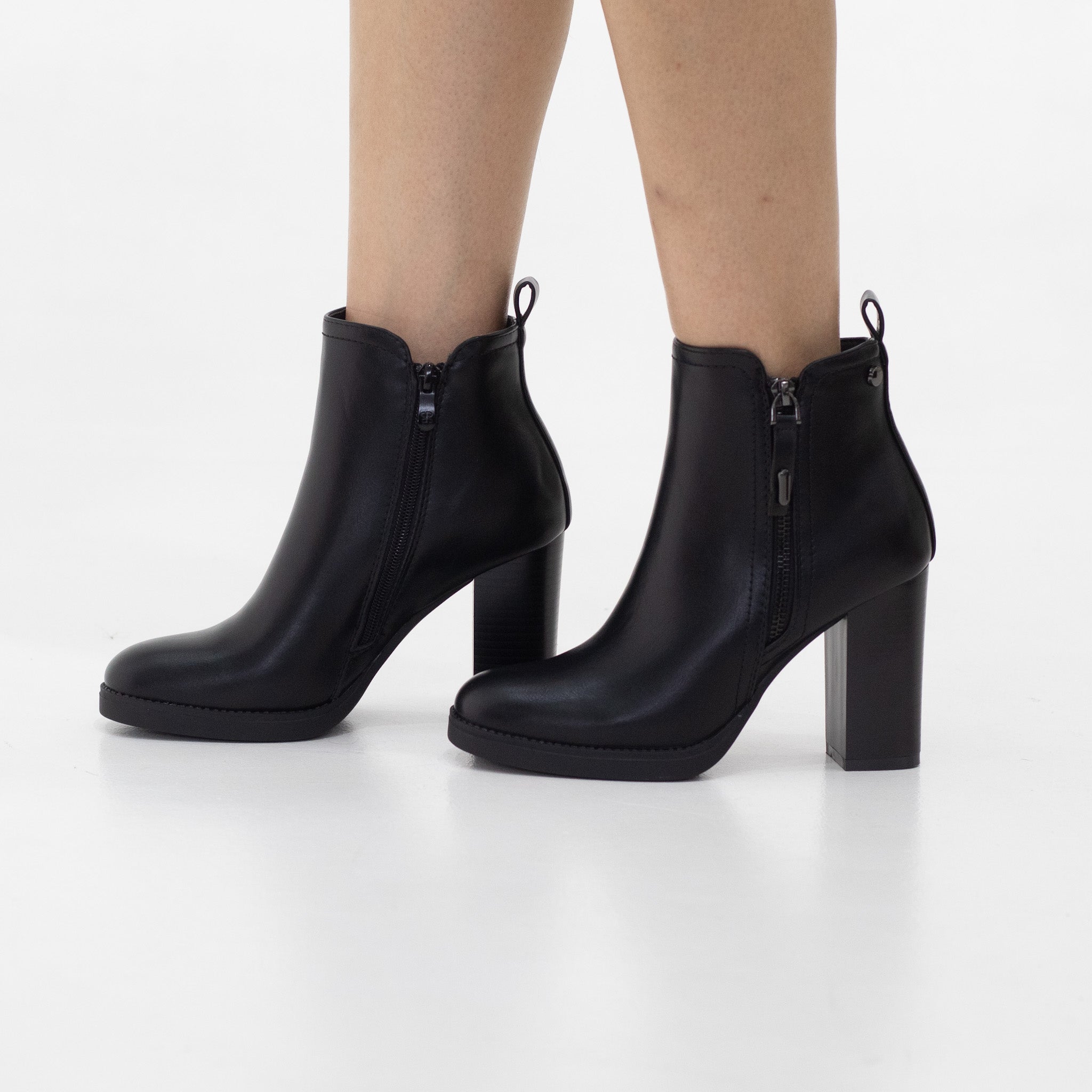 Mika 9cm heel side zip ankle boot