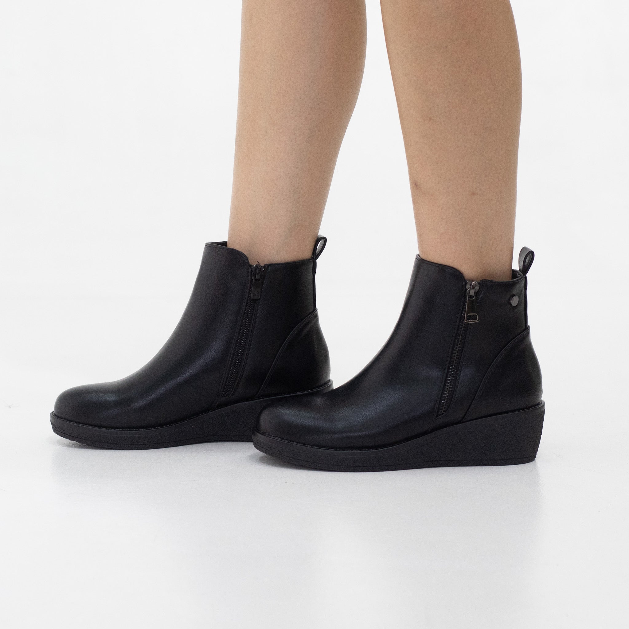 Lyte pu zipper detailed ankle boot on 4.5cm wedge heel black