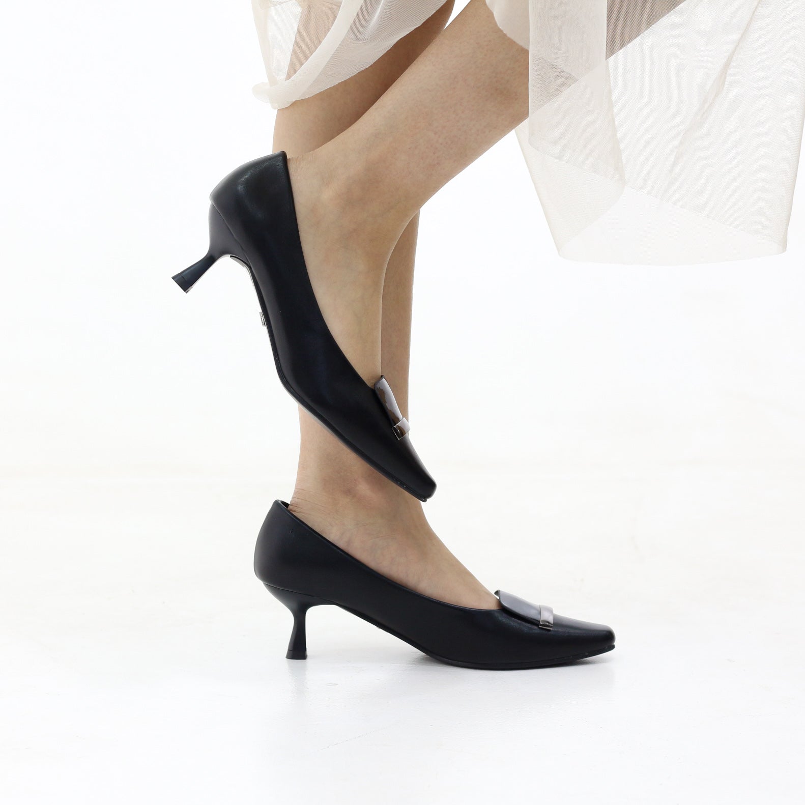Cadenza stiletto 6cm heel with metallic trim