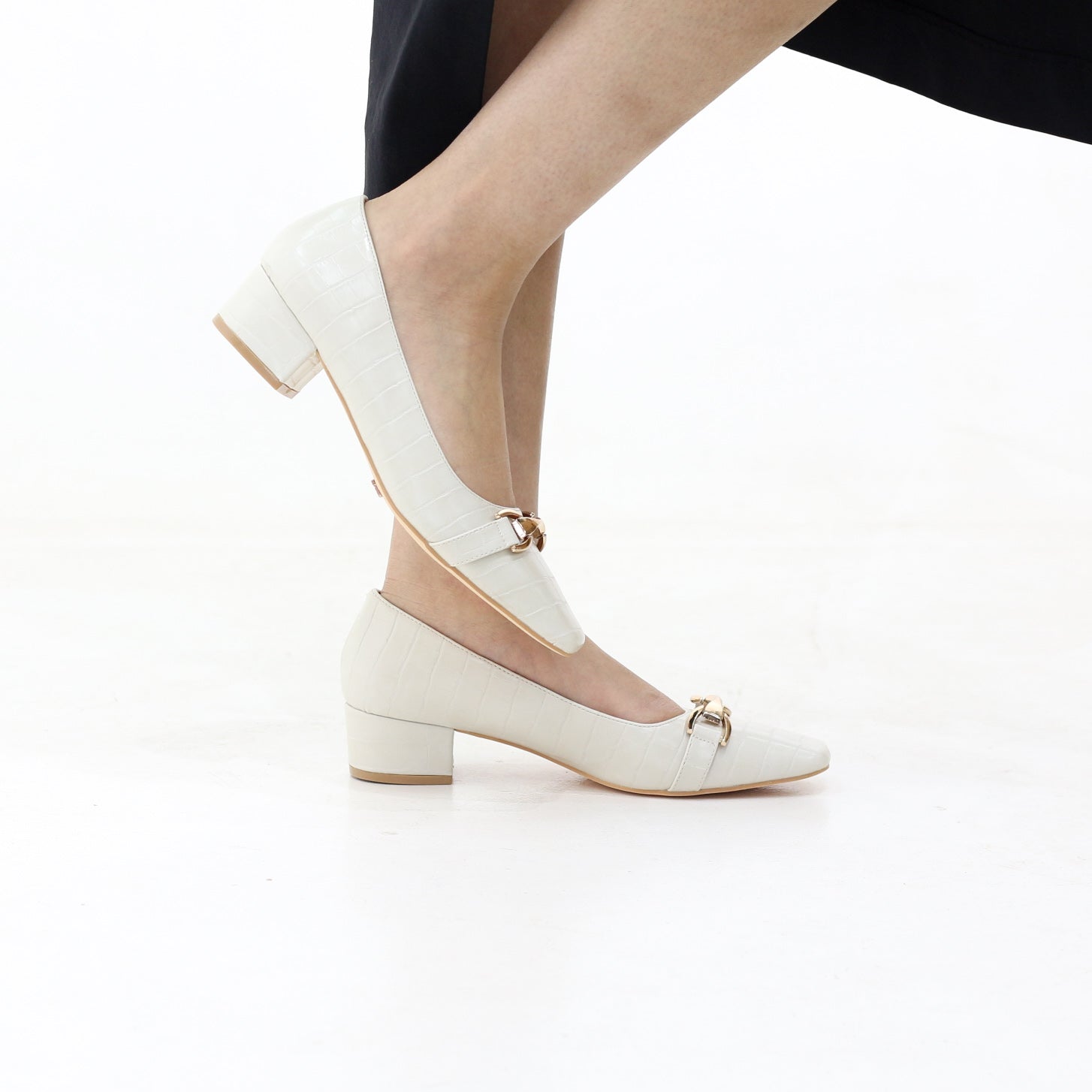 Pradina low block 4cm heel with gold trim