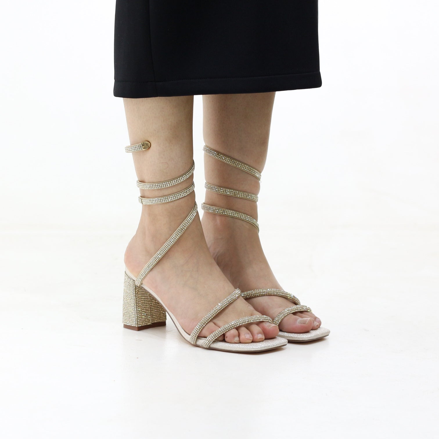Stachio block 7.5cm heel with spiral spiral wrap-around