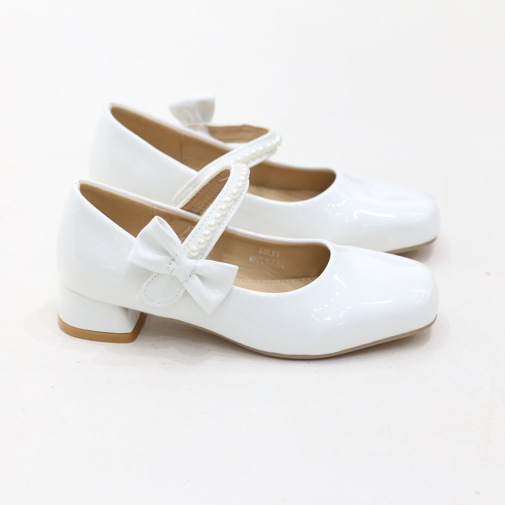 Noley girls dress pumps with pearl strap elegance