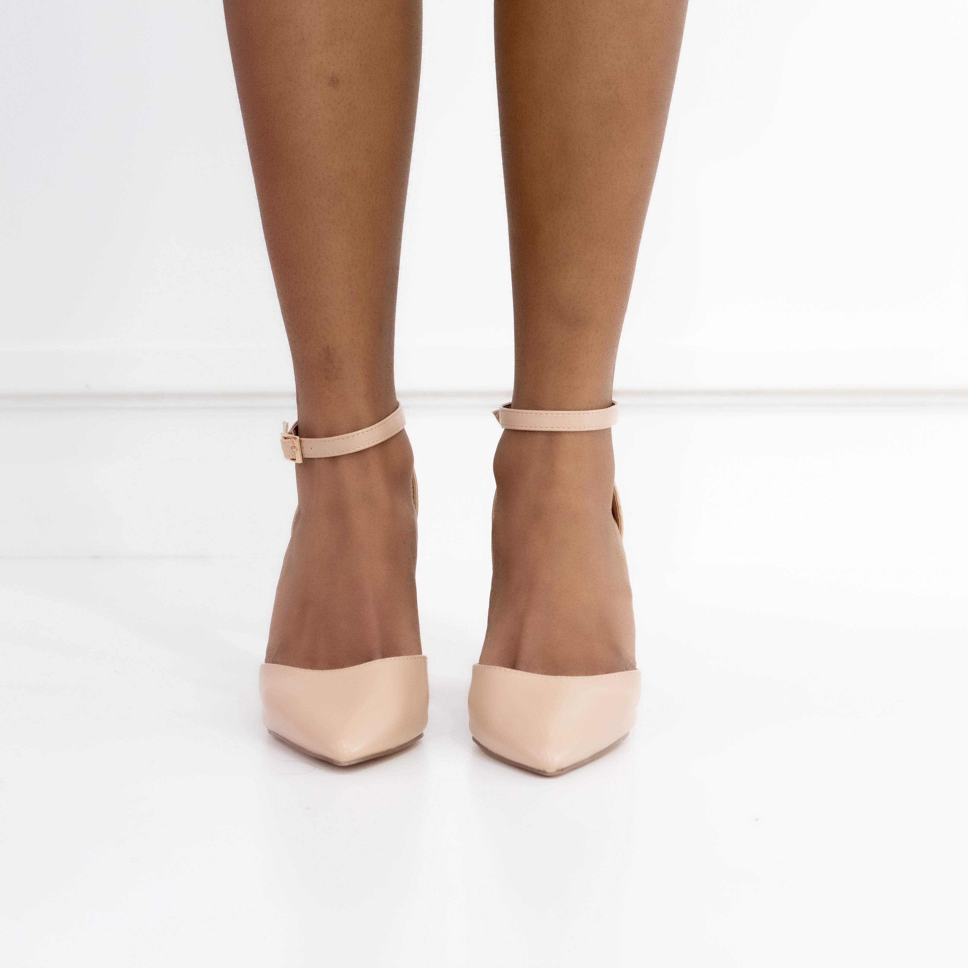 Missy open waist pointy on block 8.5cm heel PU nude