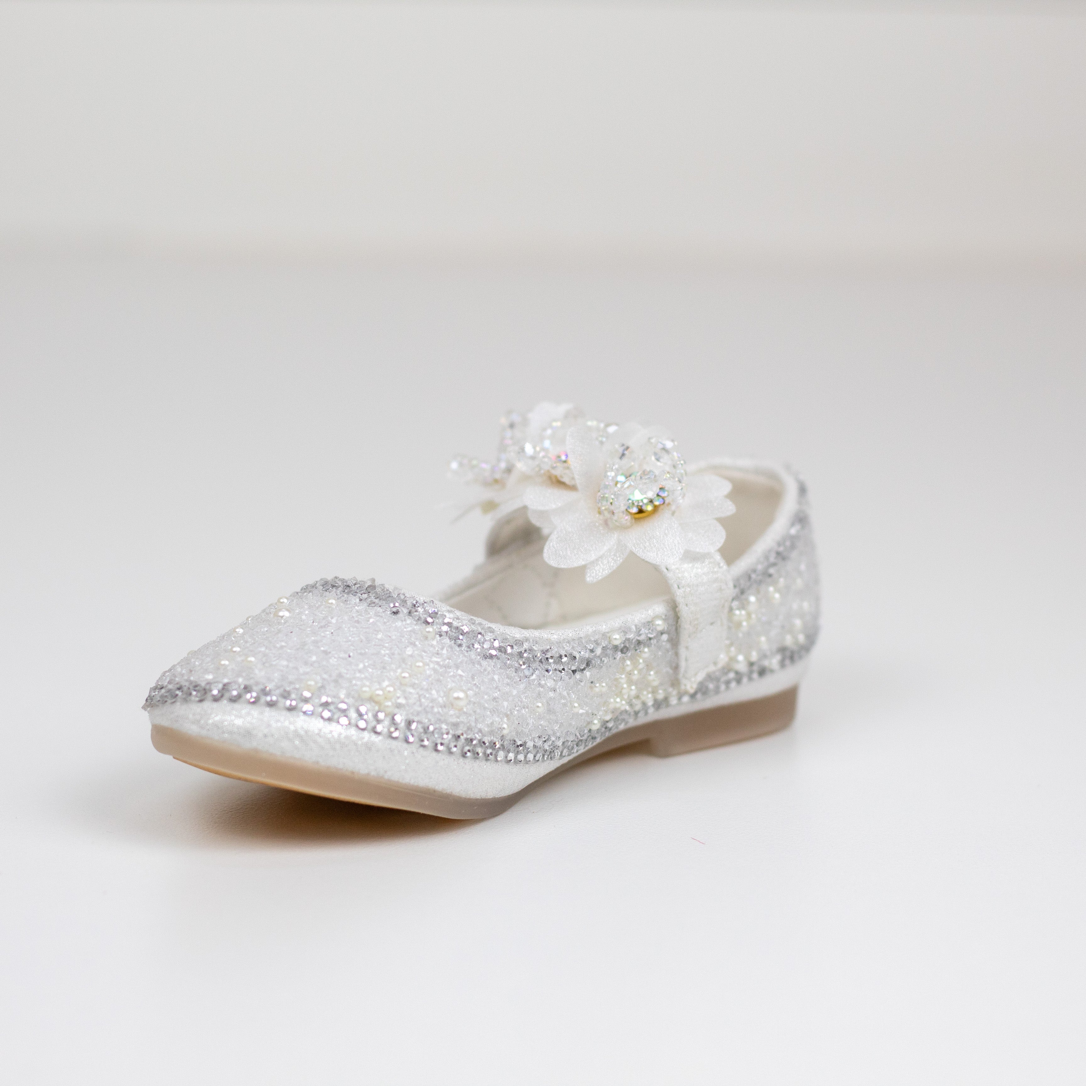 Amoli infant girls diamante upper pump with flower belt white