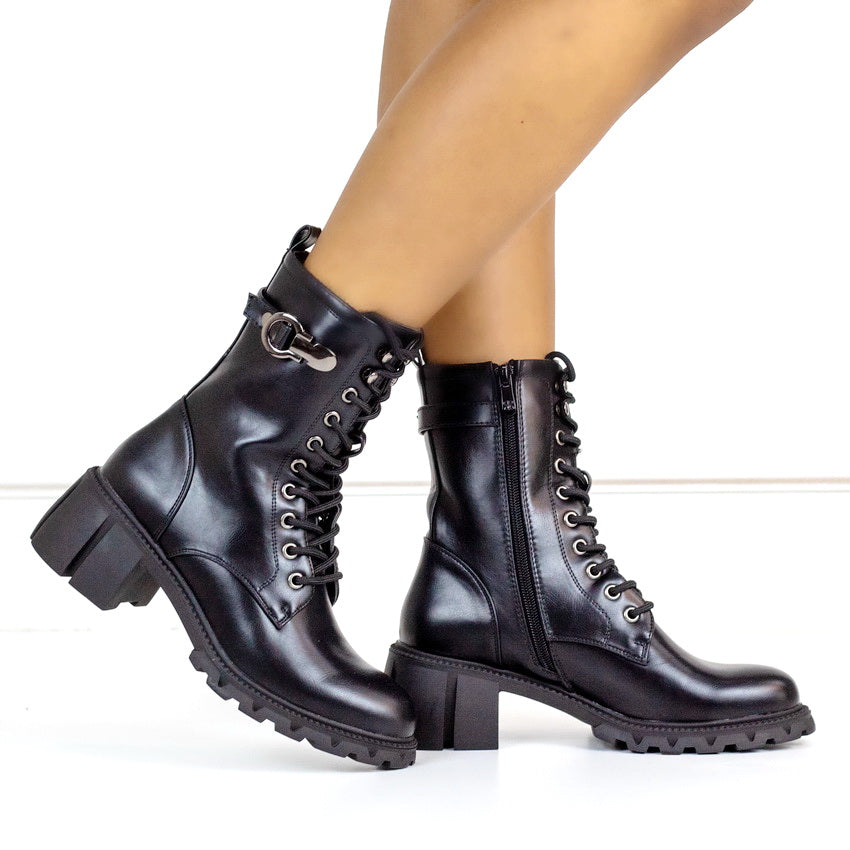 Nala lace up ankle boot black