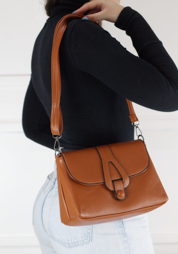 Gizela faux leather crossbody tan