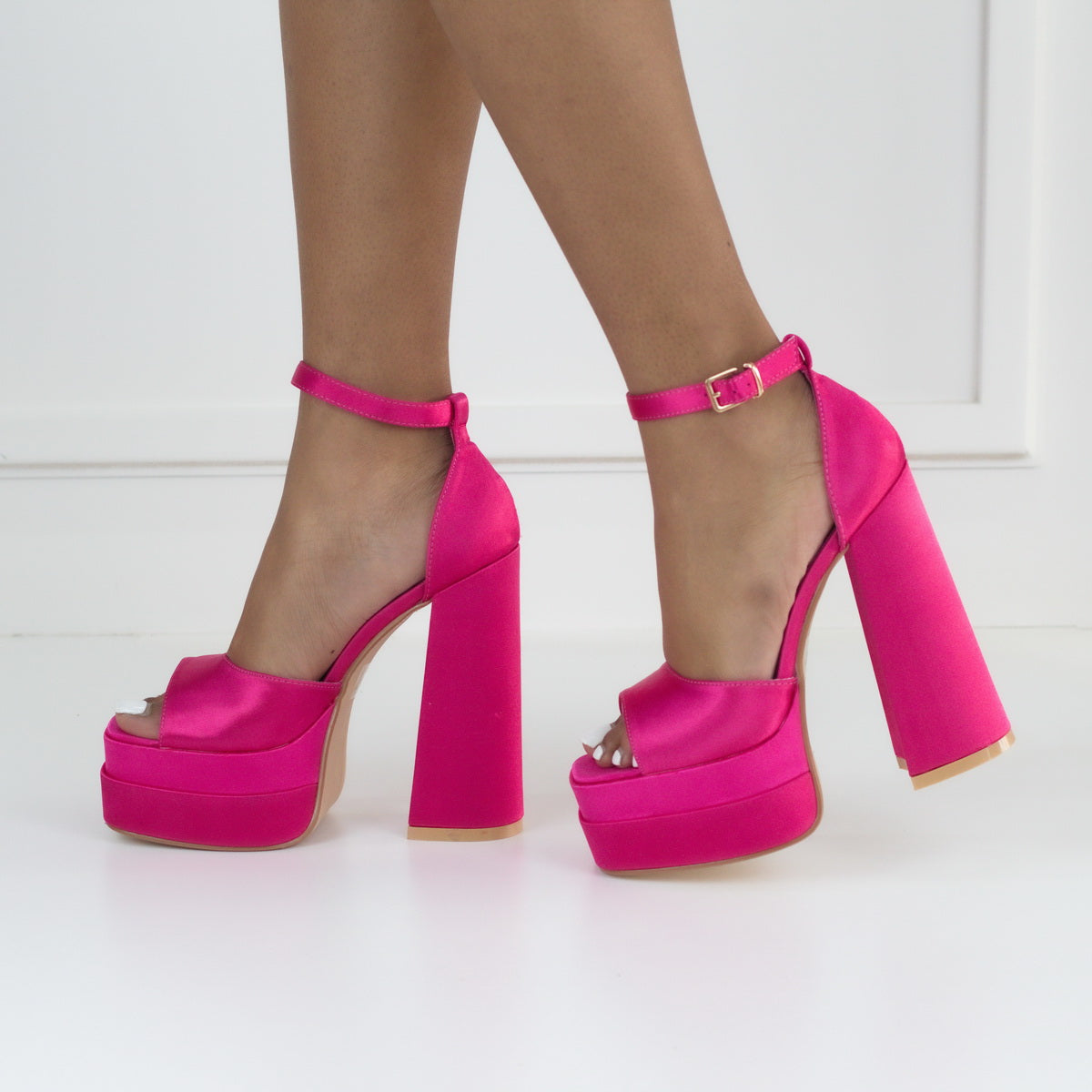 Micola 14.5cm platform heel Funky one band ankle strap sandal fuschia