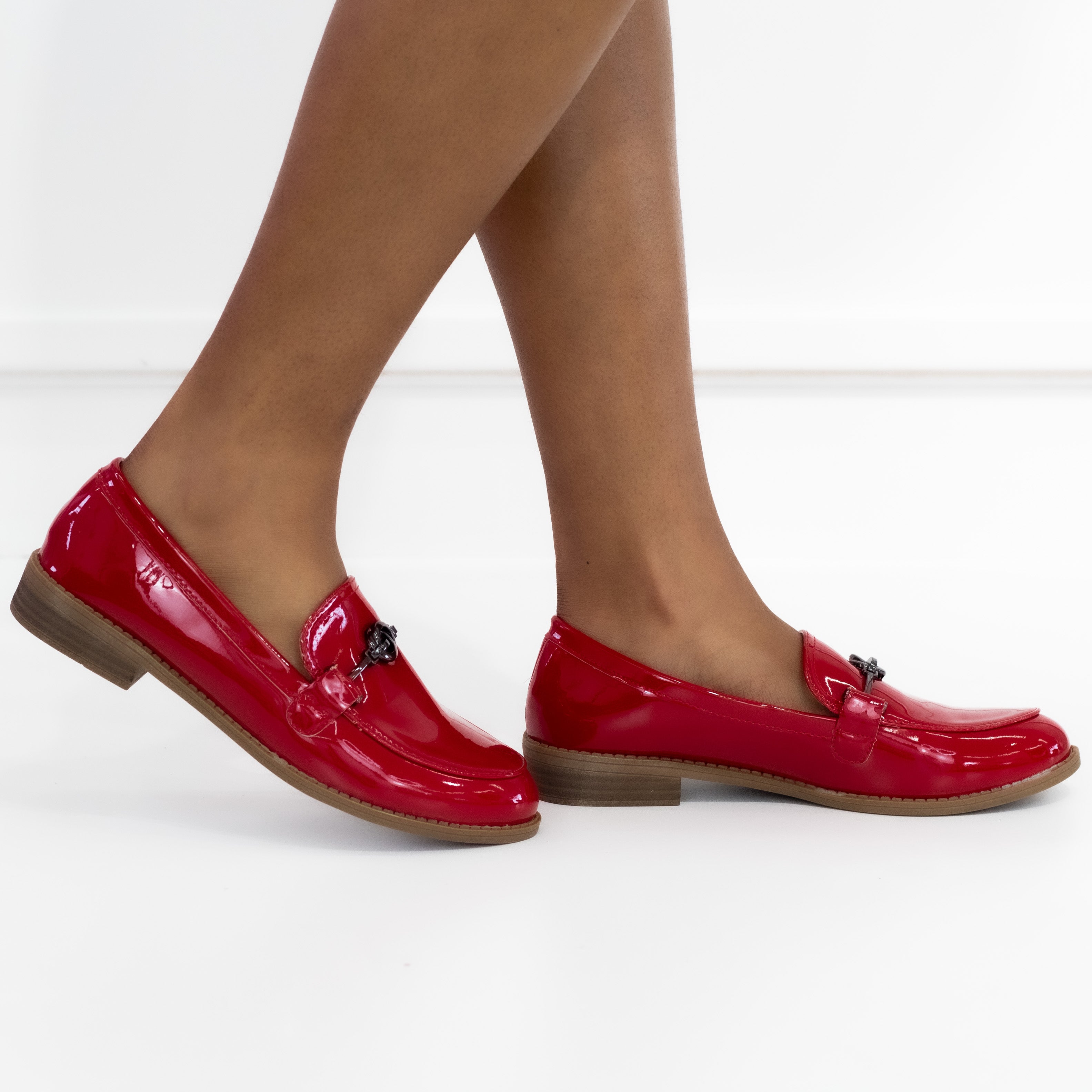 Luca 2.5cm flat heel moc with link trim pu red