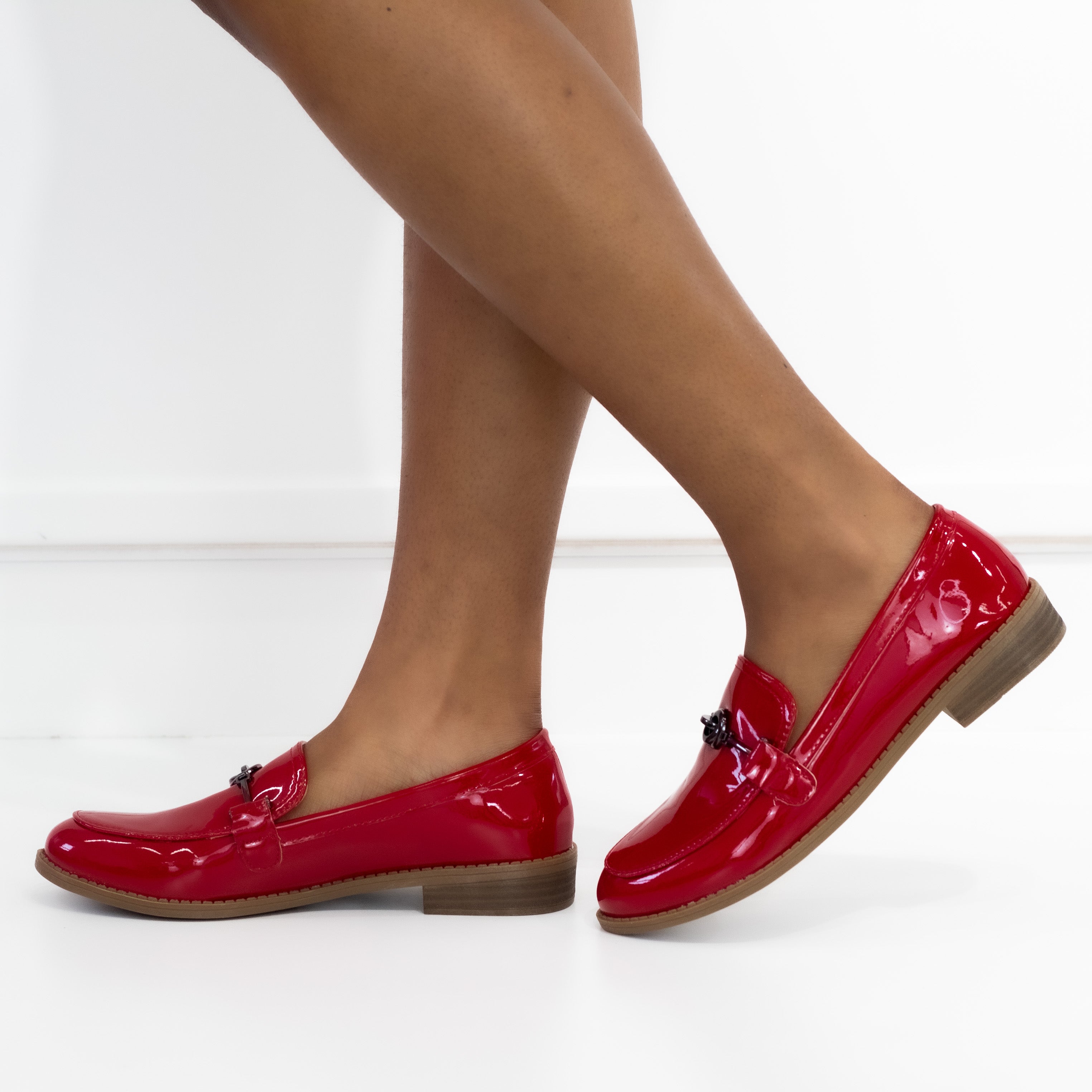 Luca 2.5cm flat heel moc with link trim pu red