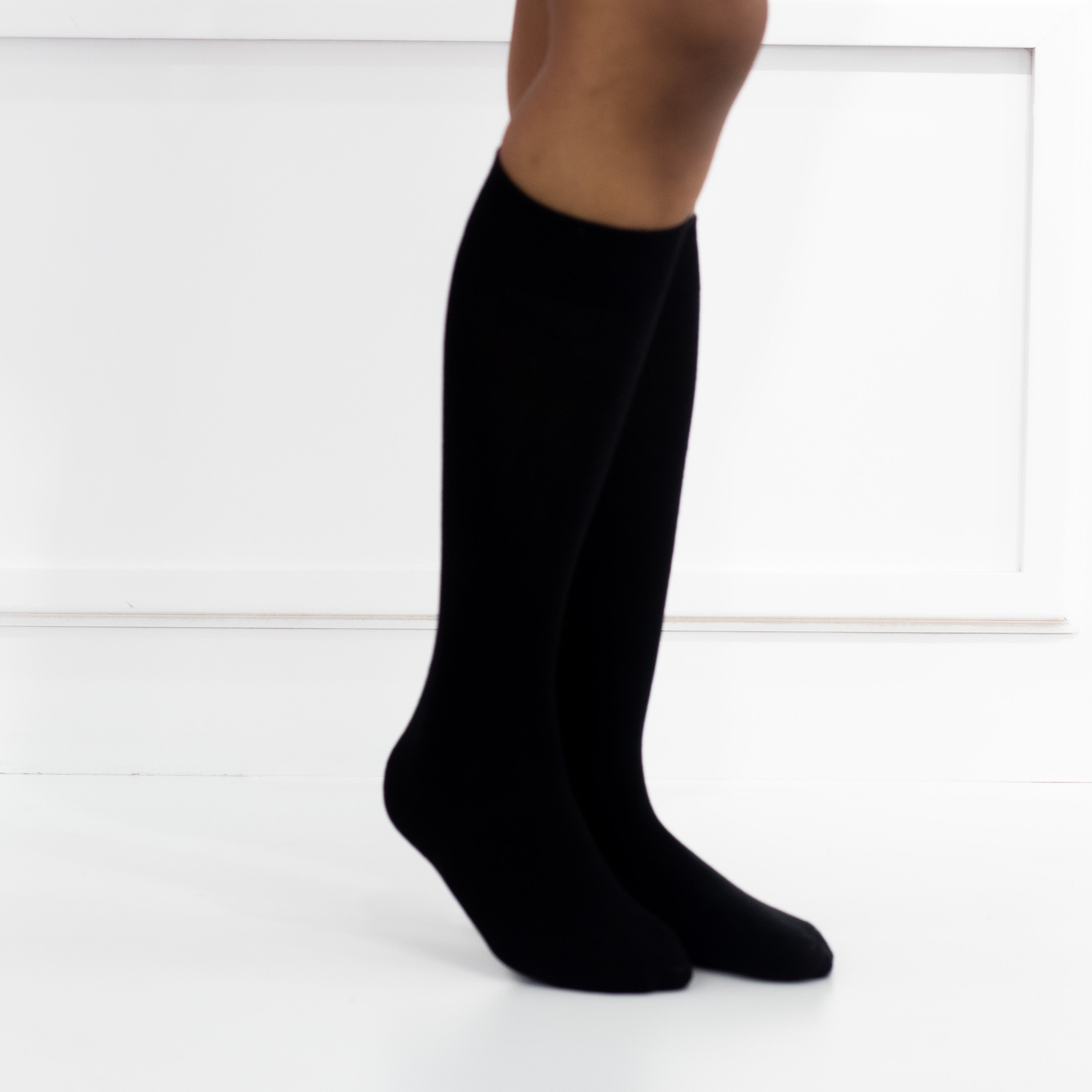 Mia ladies knitted socks black