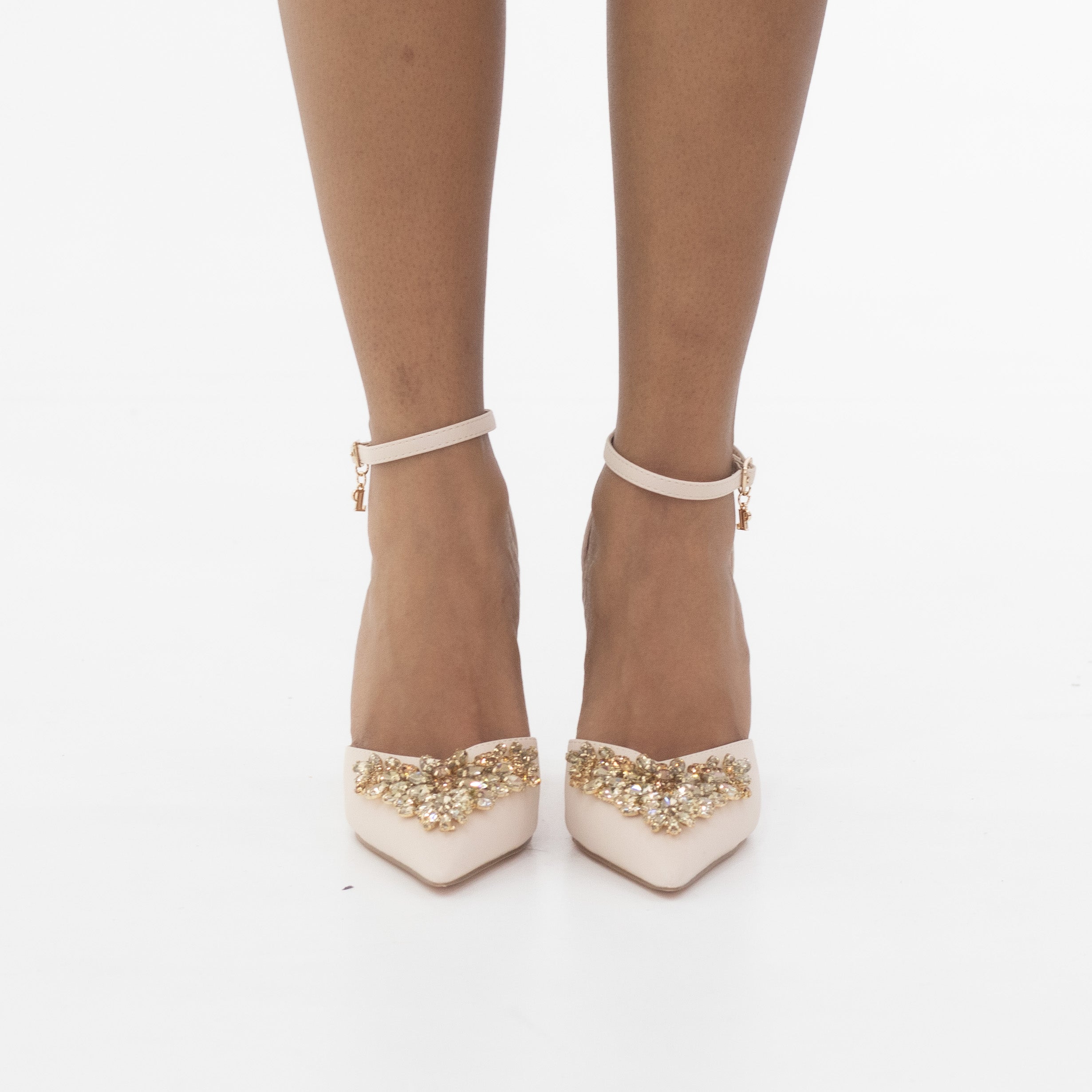 Kora mid heel SATIN PU with v-shaped diamante trim nude