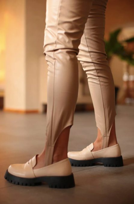 Kasy stirrups vegan leather legging beige