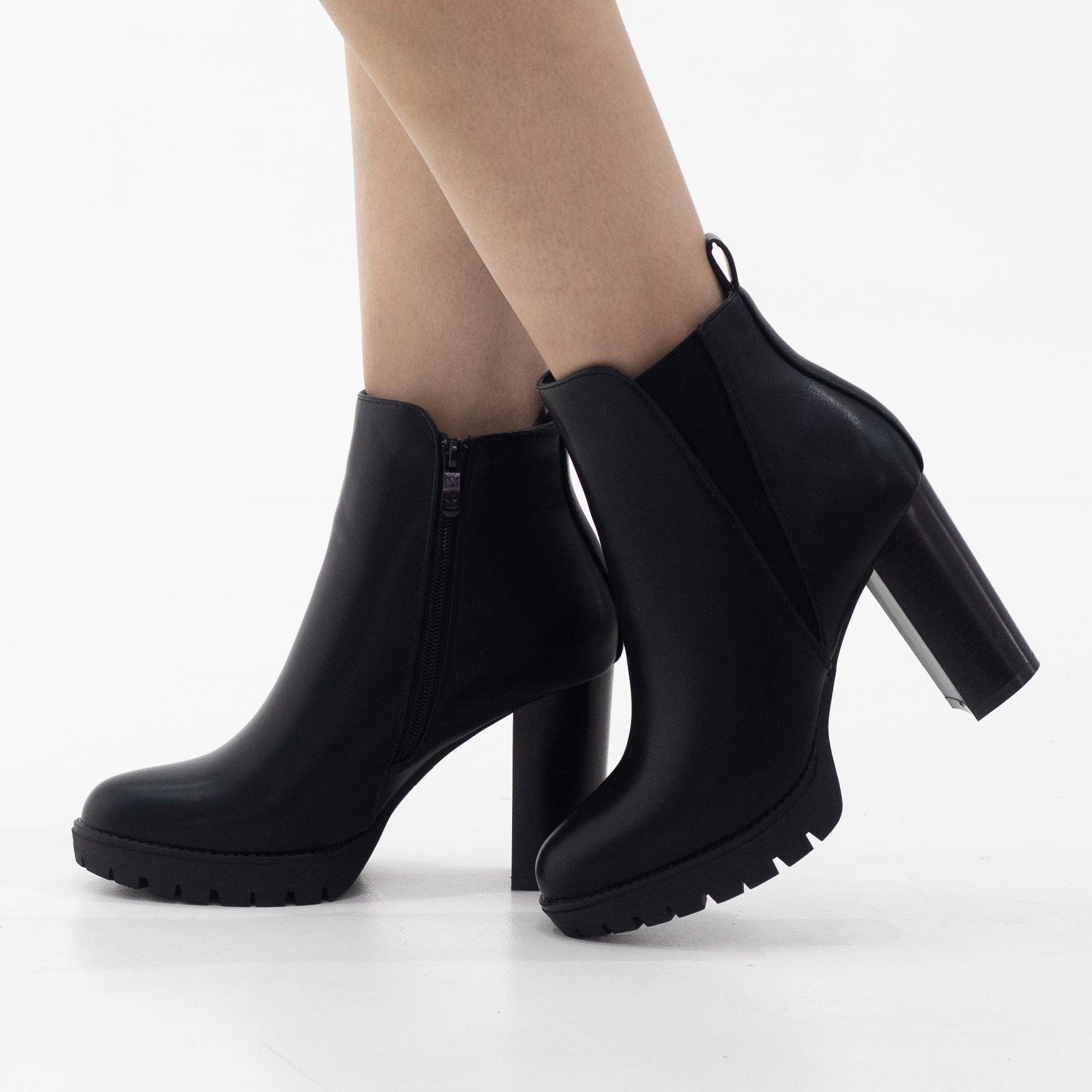 Yafa 10cm heel side zip ankle boot black