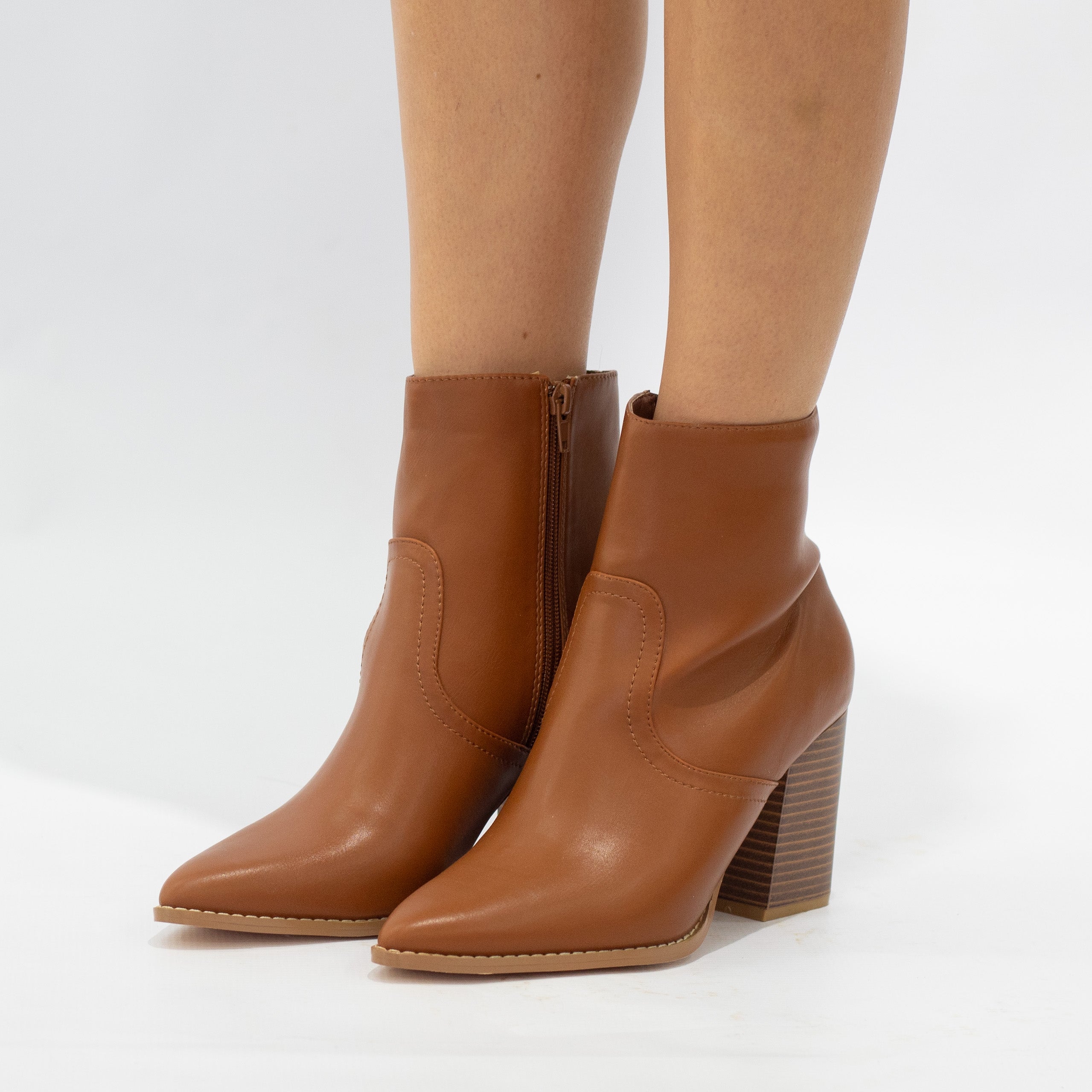 Avery 8.5cm block heel bootie LA08-10 pu tan