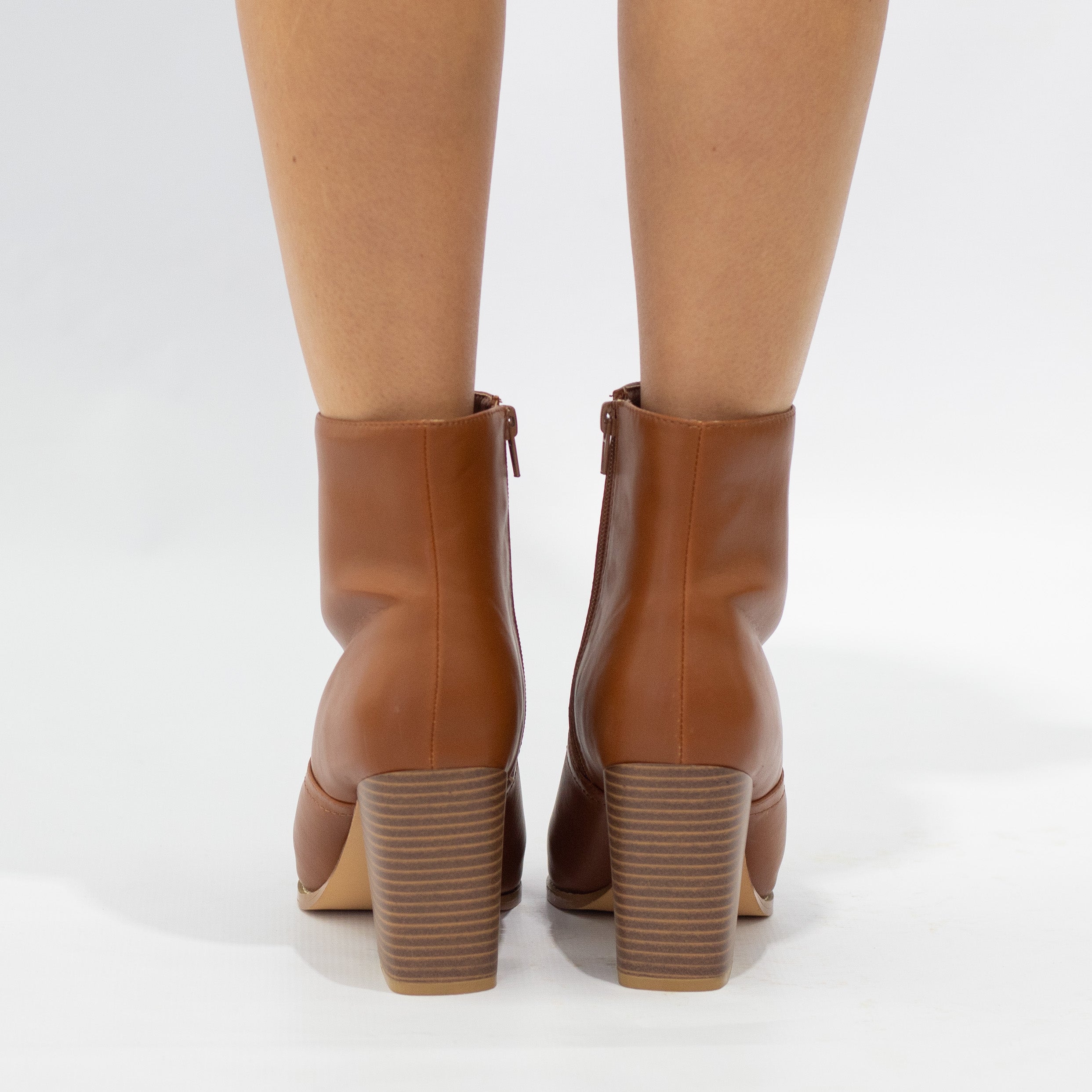 Avery 8.5cm block heel bootie LA08-10 pu tan