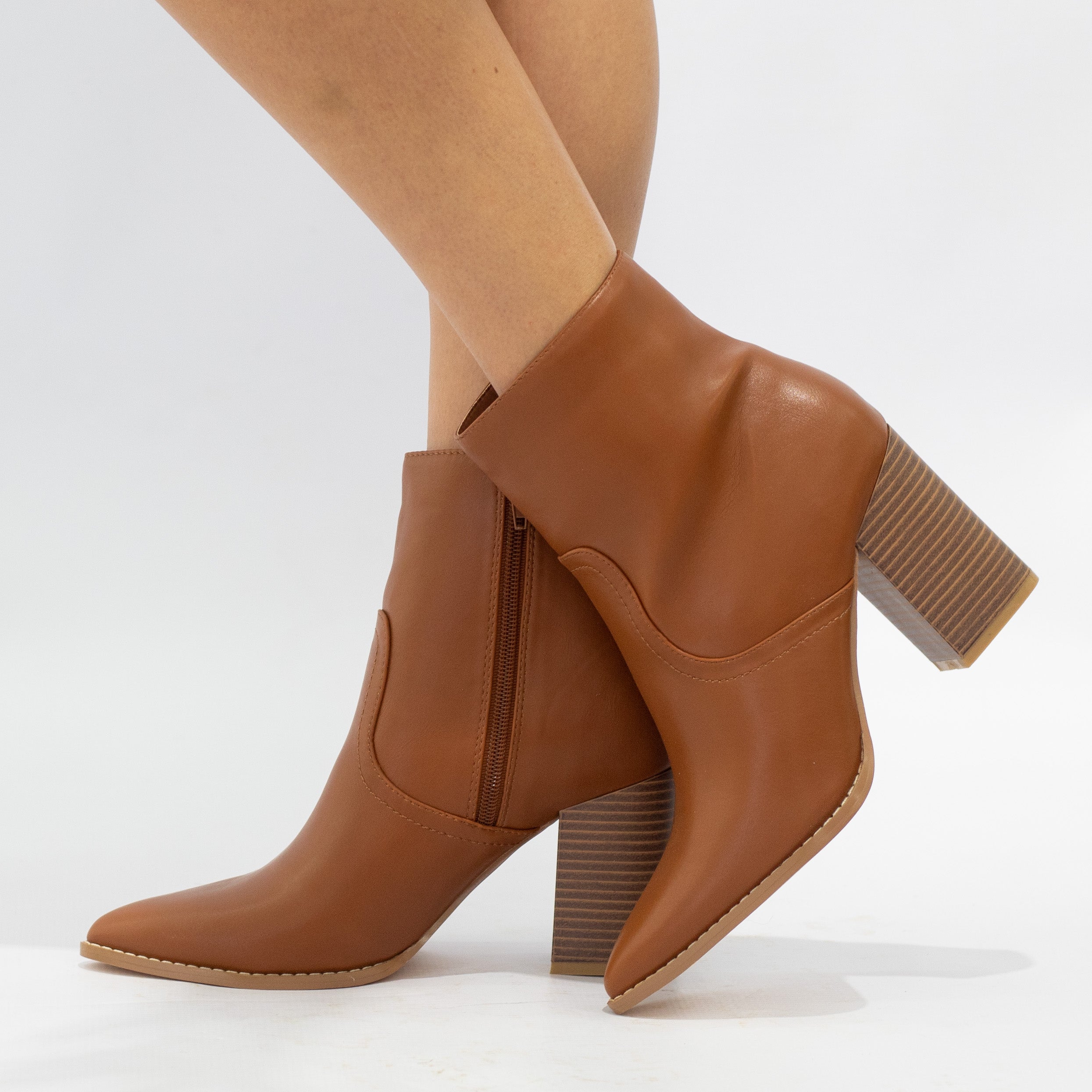 Avery 8.5cm block heel bootie LA08-10 pu tan