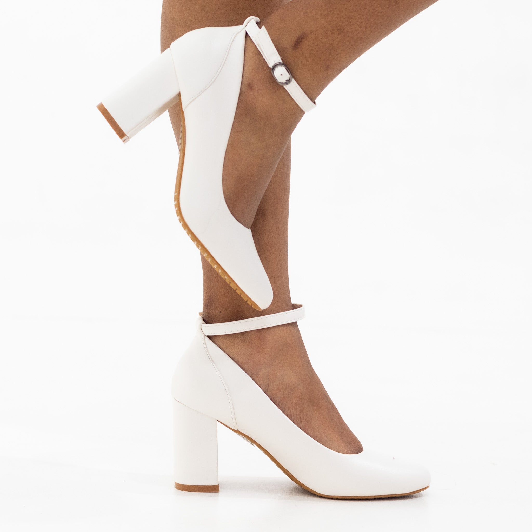 Mohini 8cm block heel court pu white