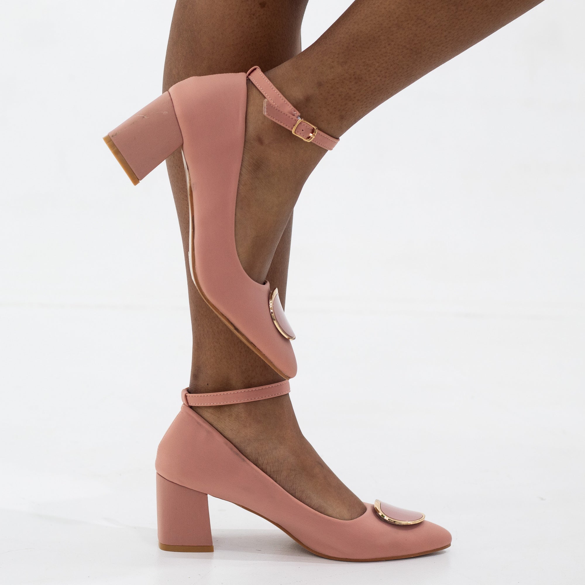 Trip 7.5cm block heel ankle strap court with a round trim blush