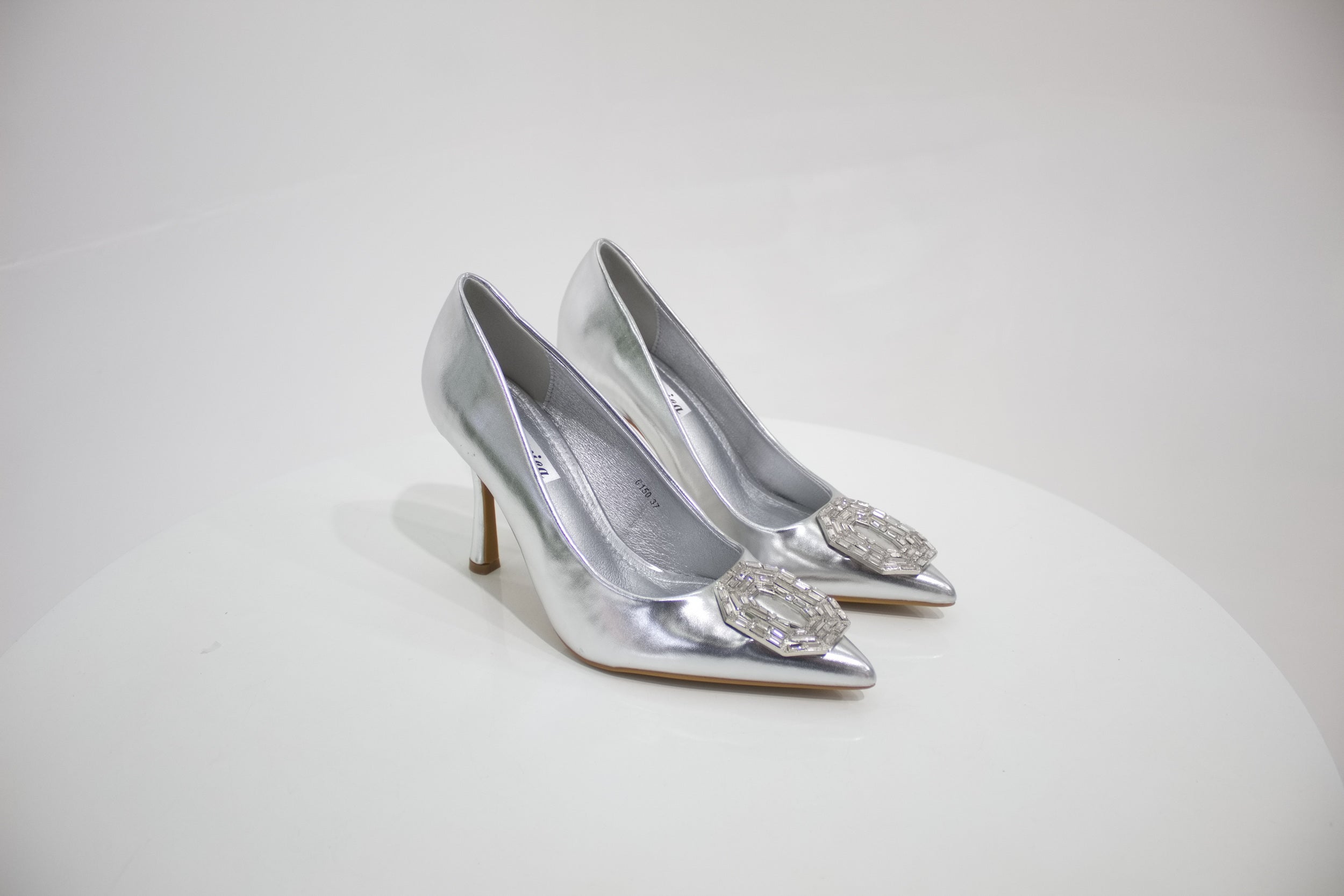 Valoria 9.5cm heel court with diamante trim silver