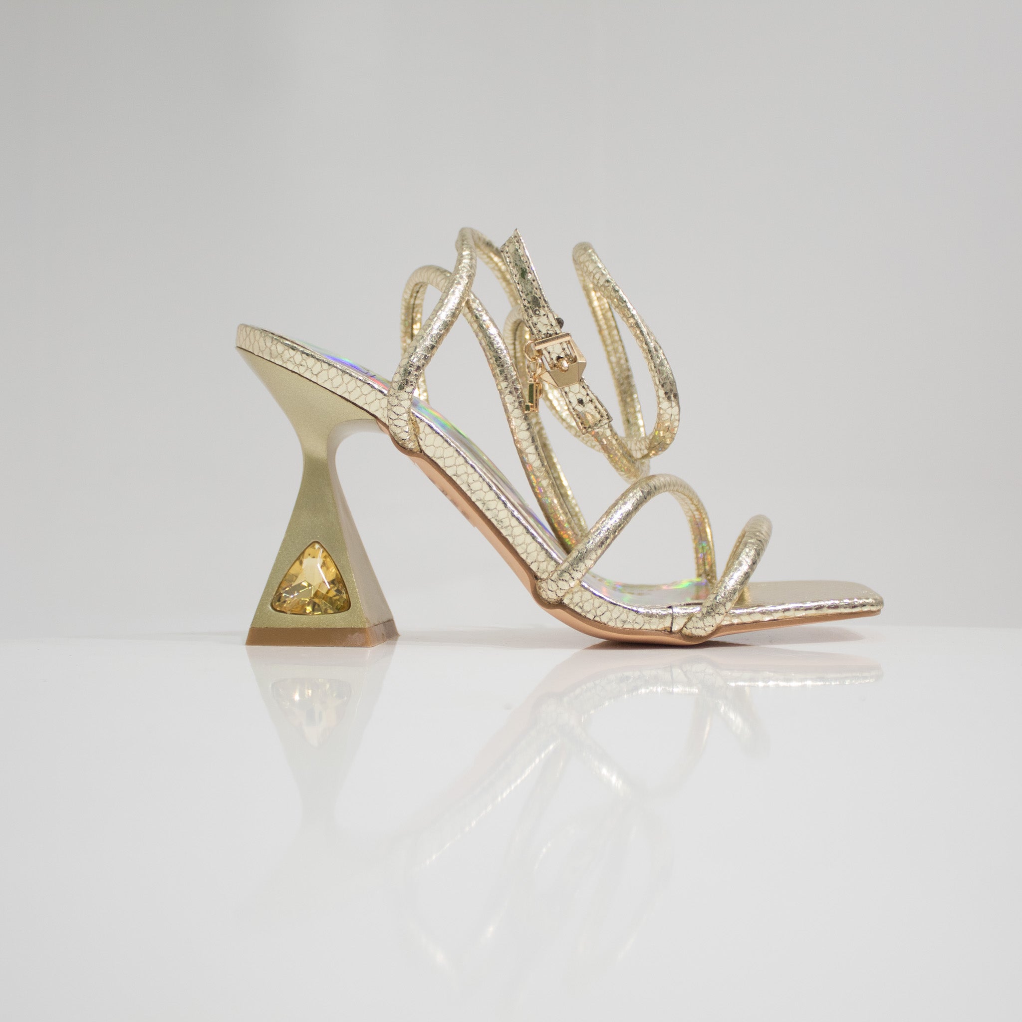 Kuhu strippy ankle strap sandal on curved heel light gold