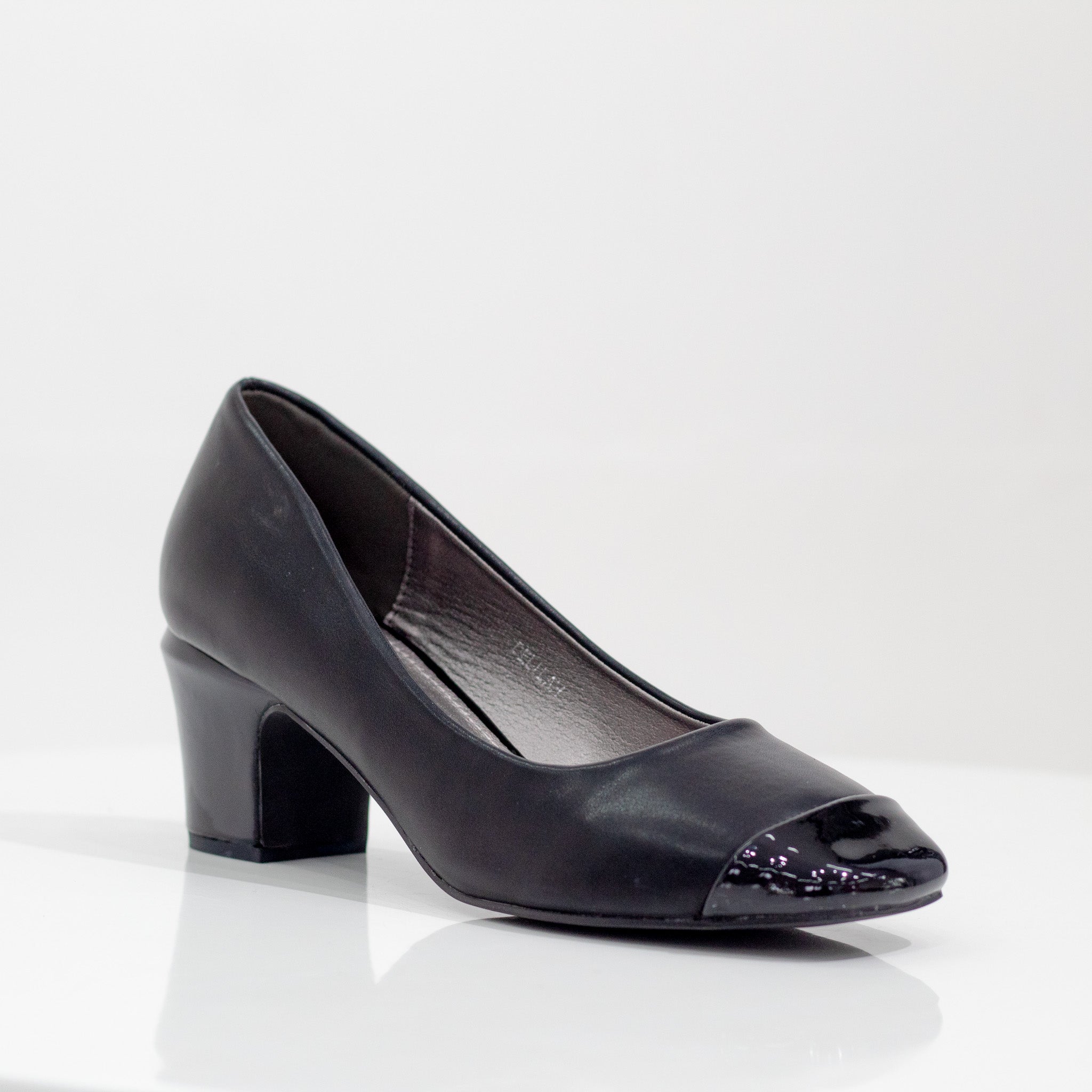 Delilah comfy 5cm heel pointy court shoe black