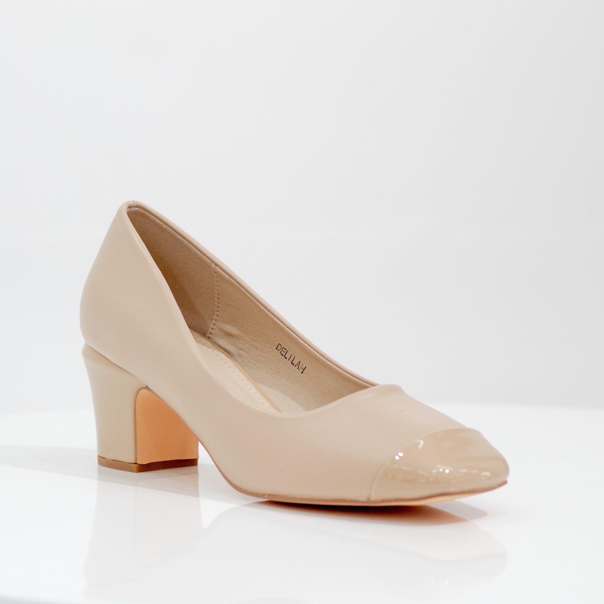 Delilah comfy 5cm heel pointy court shoe nude