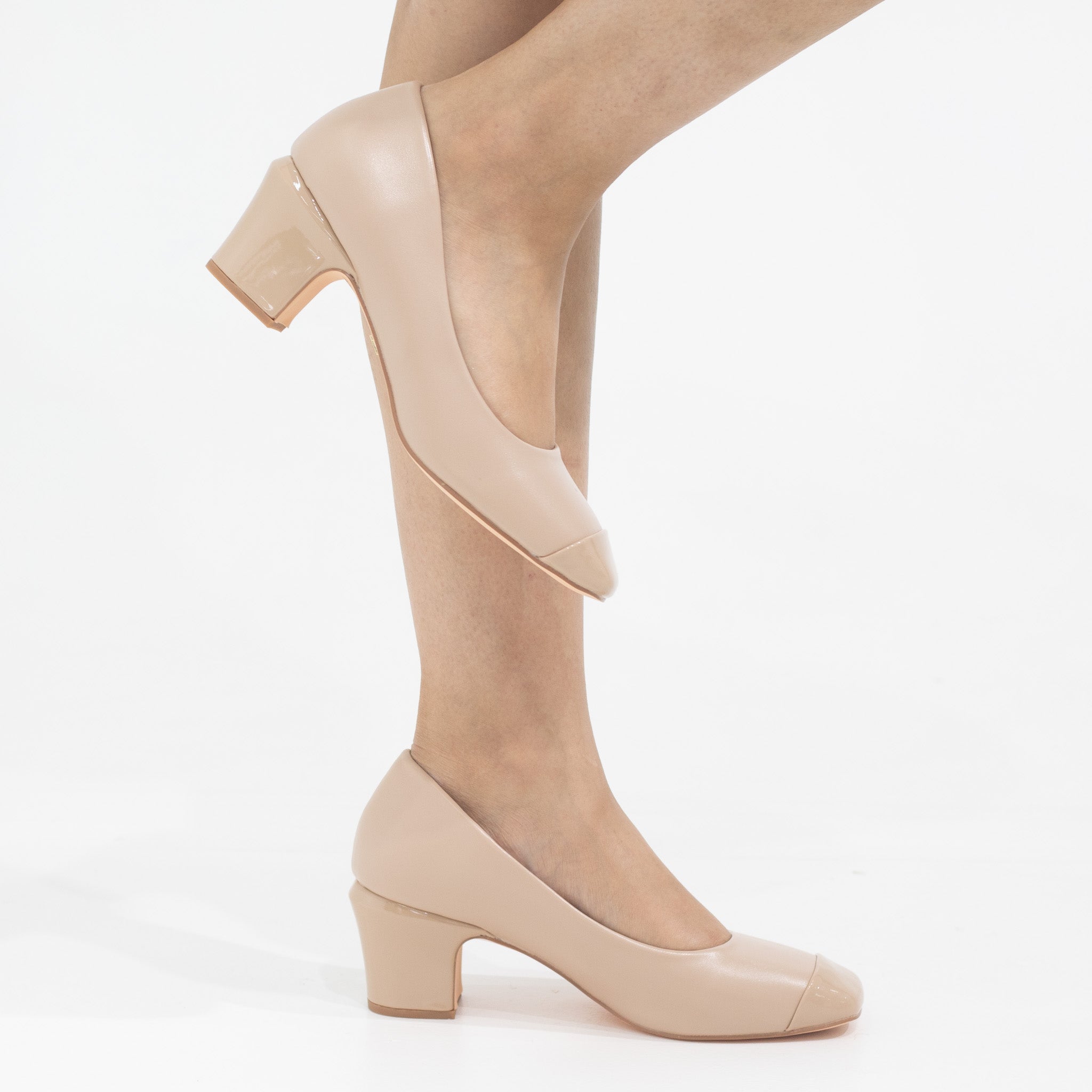 Delilah comfy 5cm heel pointy court shoe nude