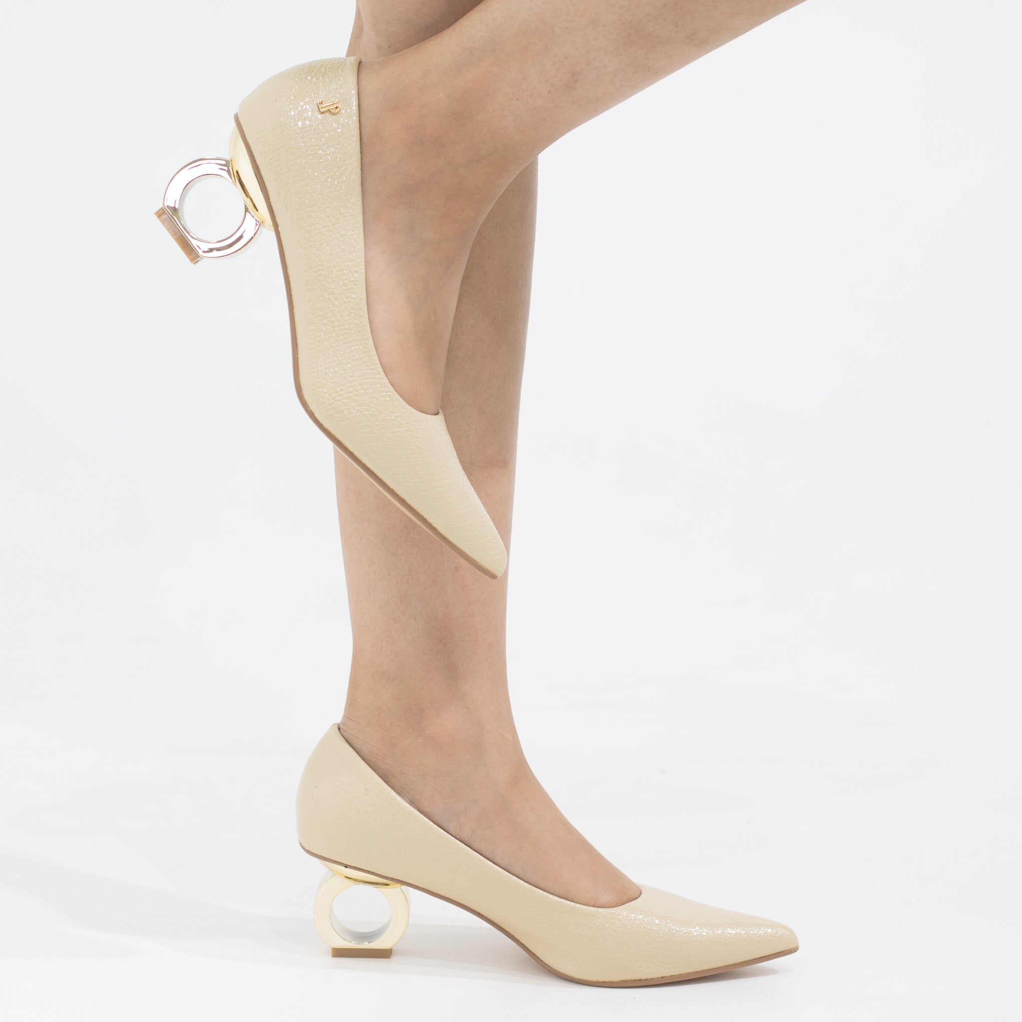 Orchid pointy court on 6cm special circle heel nude