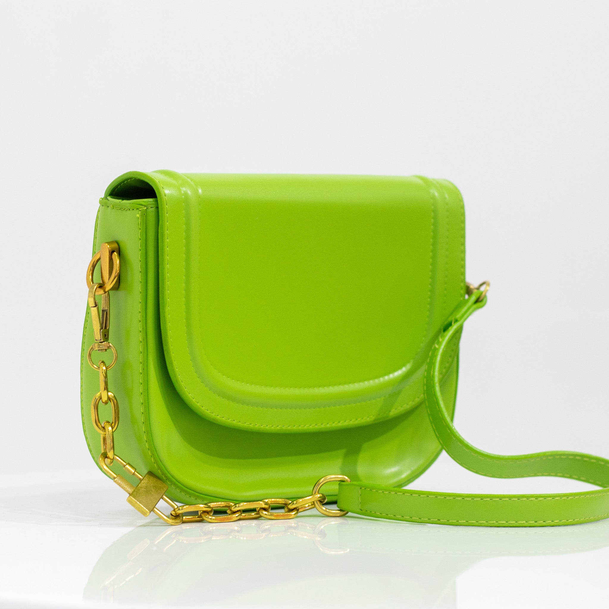 Quentin faux leather saddle bag green