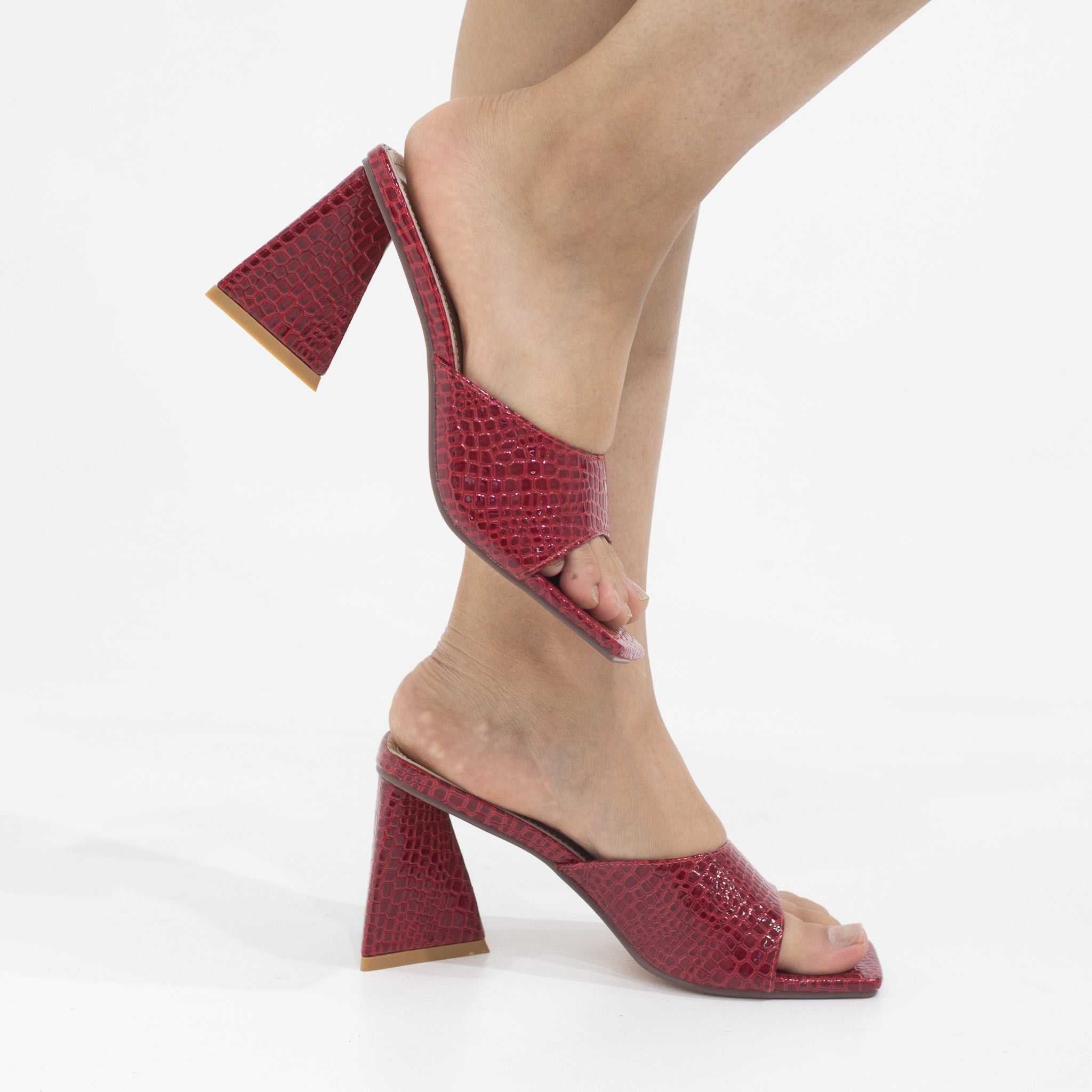 Feray one band croc slide on 8cm heel wine