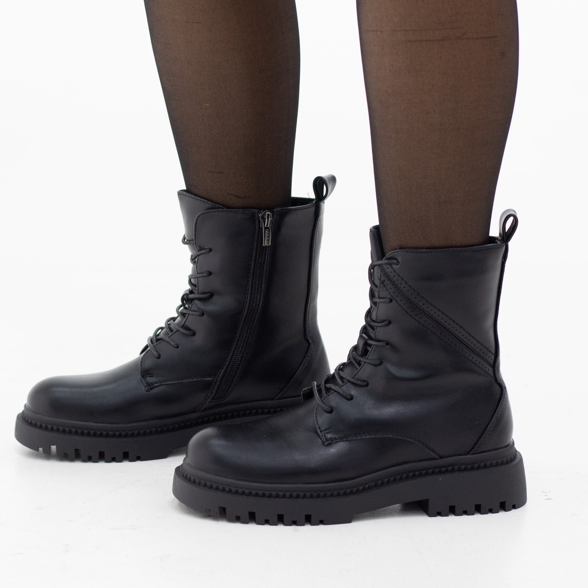 Virgo lace up instreet pu combat boot black