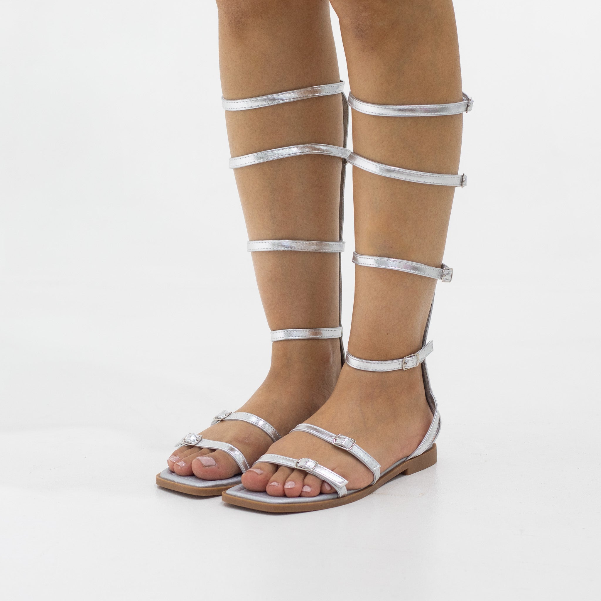 Lira big size metallic gladiator strappy sandals