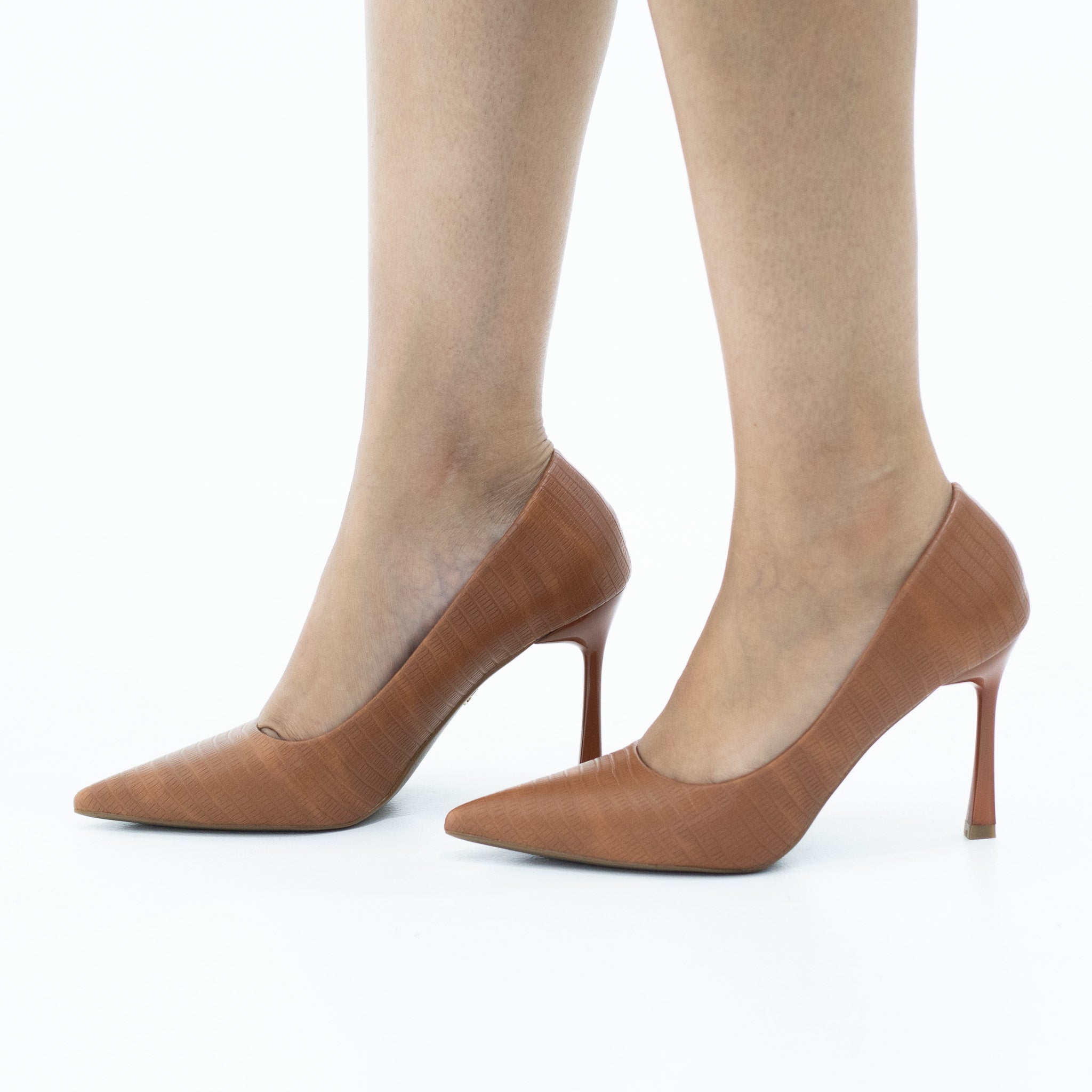 Crush 9.5cm heel pointy faux leather court brown