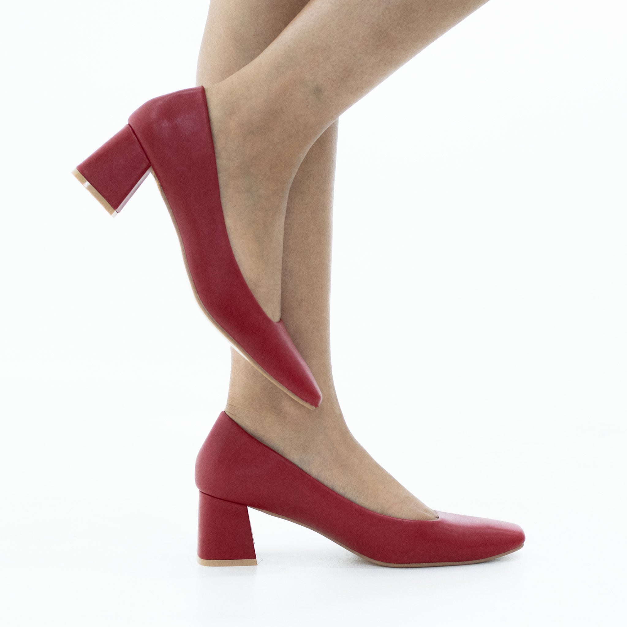 Wera comfort 5.5cm heel court shoe red