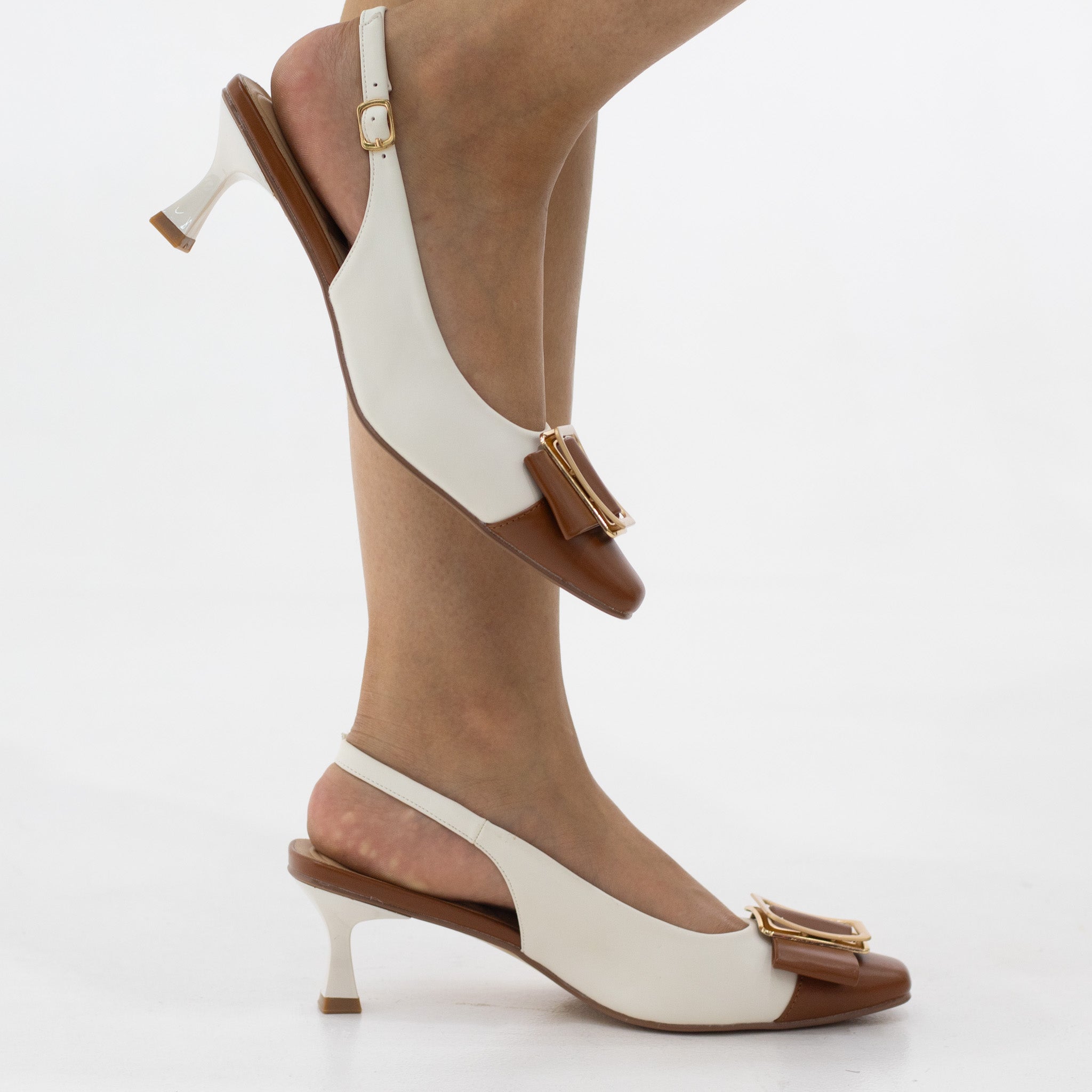 Nelmay buckle trim detailed 2-toned sling back on a 5cm heel