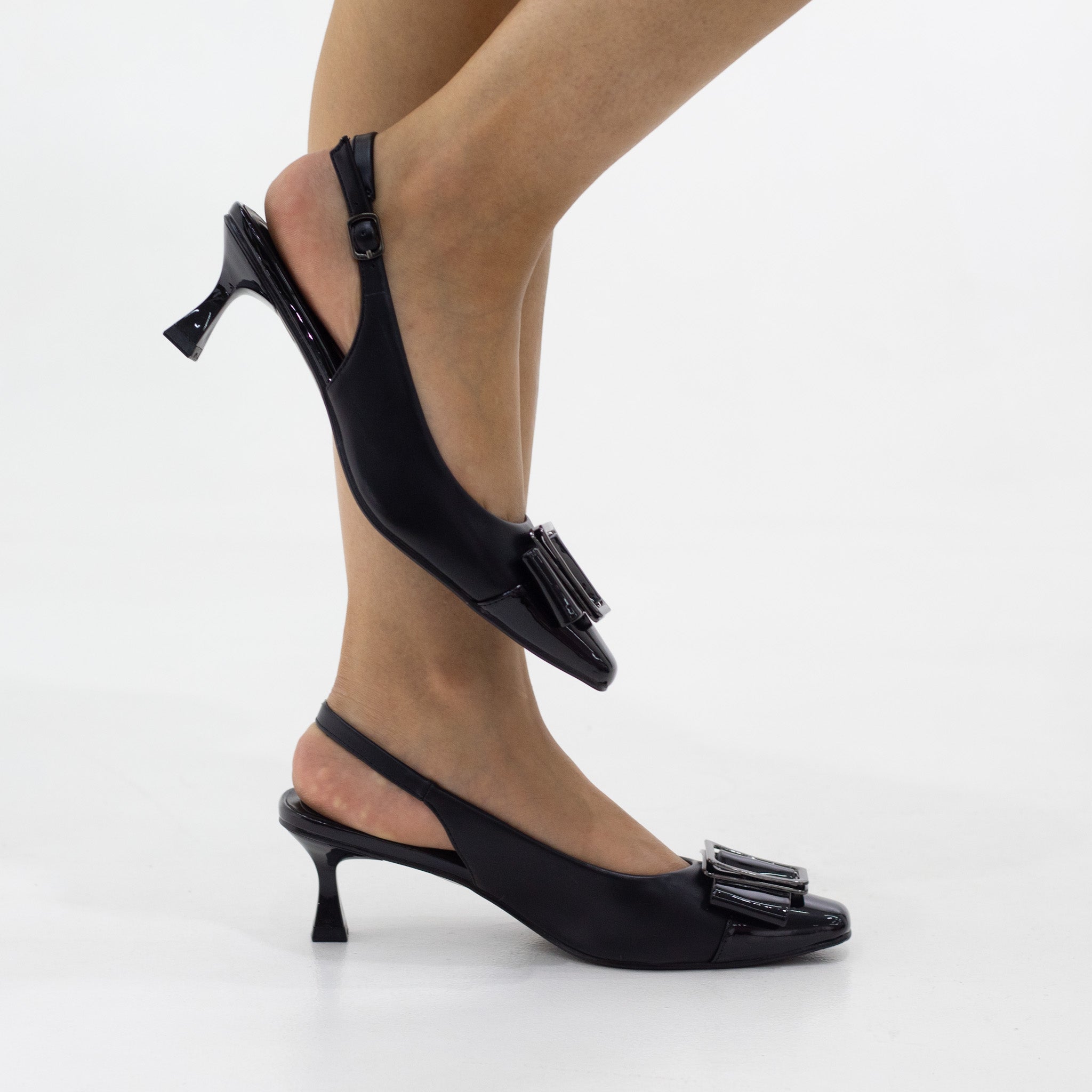 Nelmay buckle trim detailed 2-toned sling back on a 5cm heel