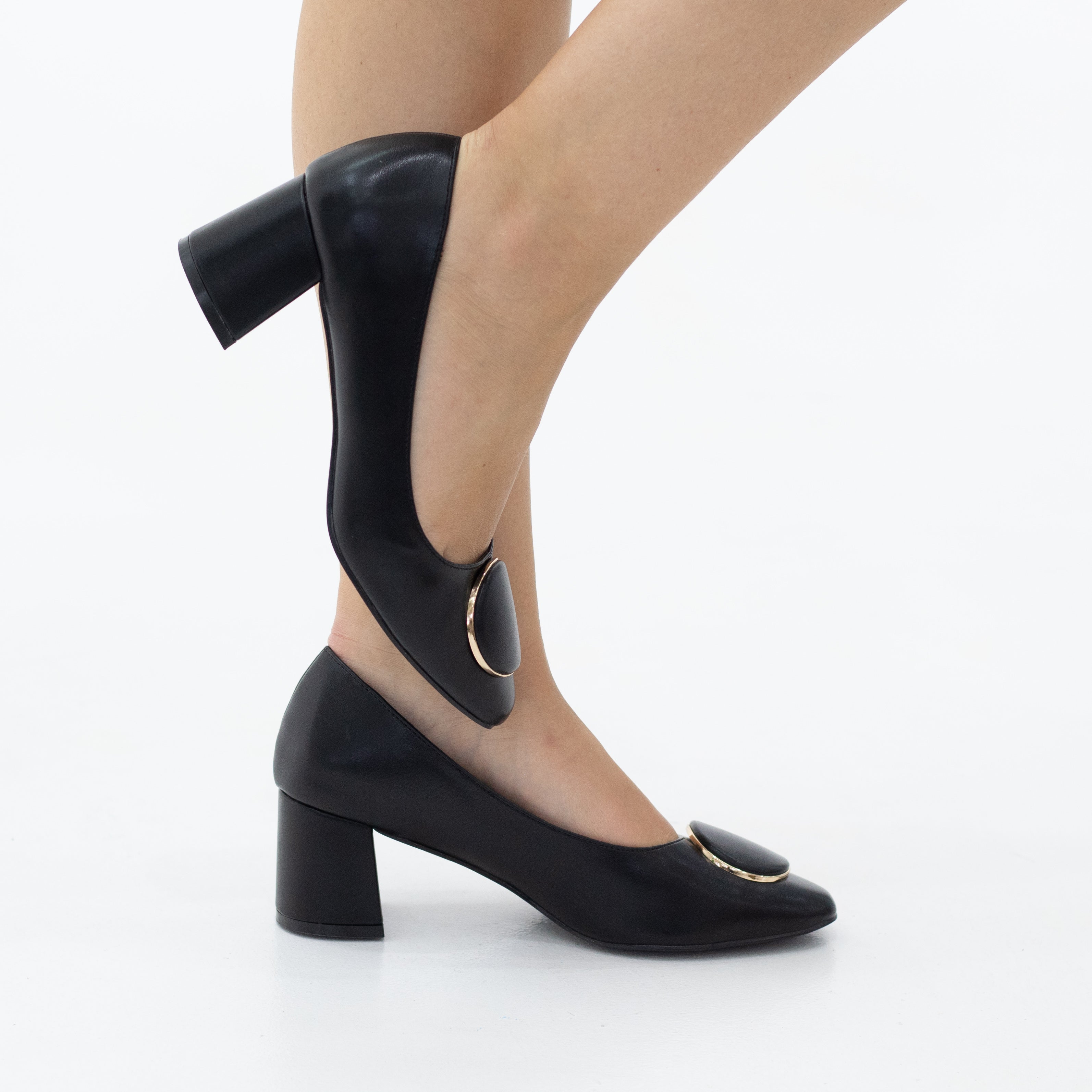 Belinha 6cm heel comfy court shoe with a round trim