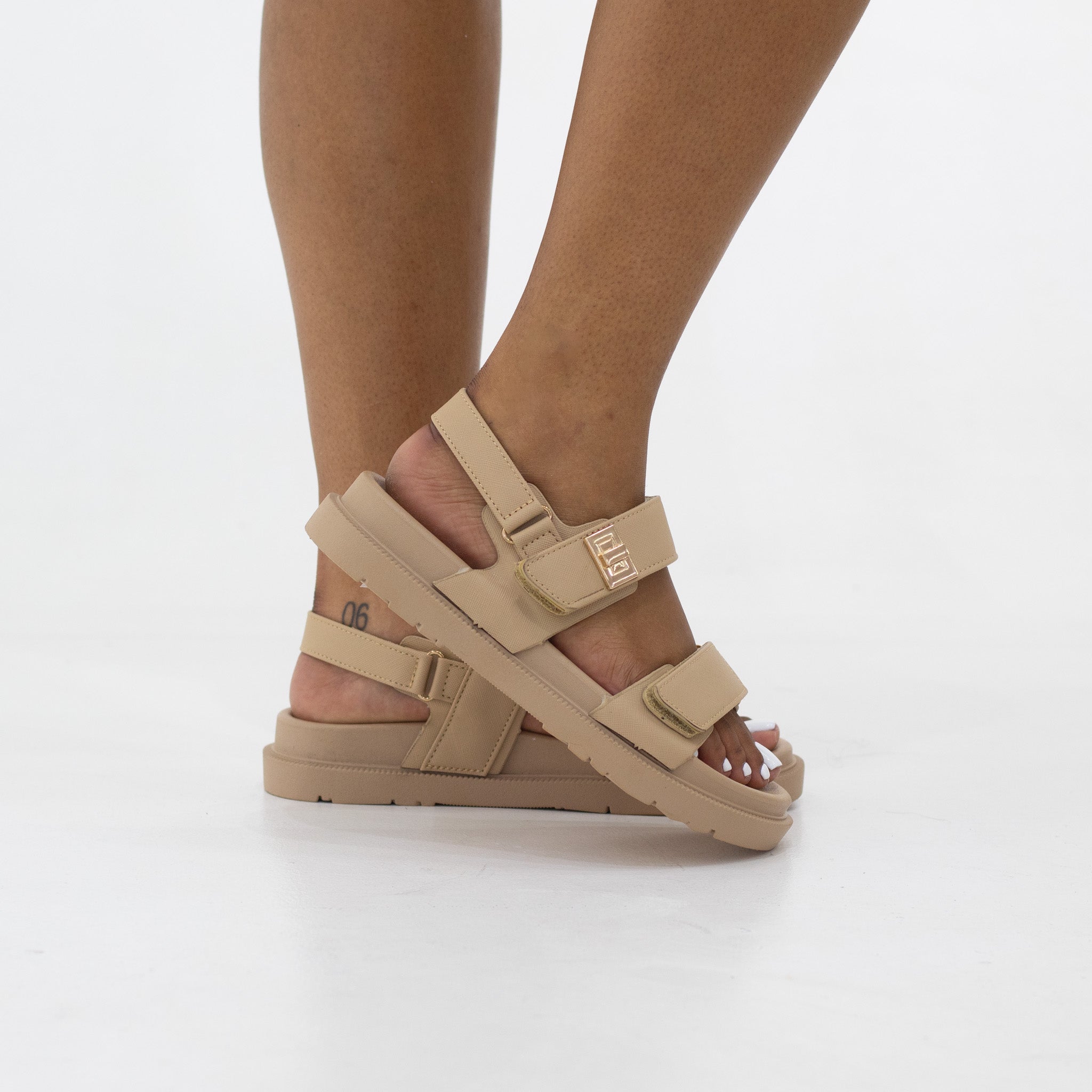 Tuney velcro one band sandal on thick sole